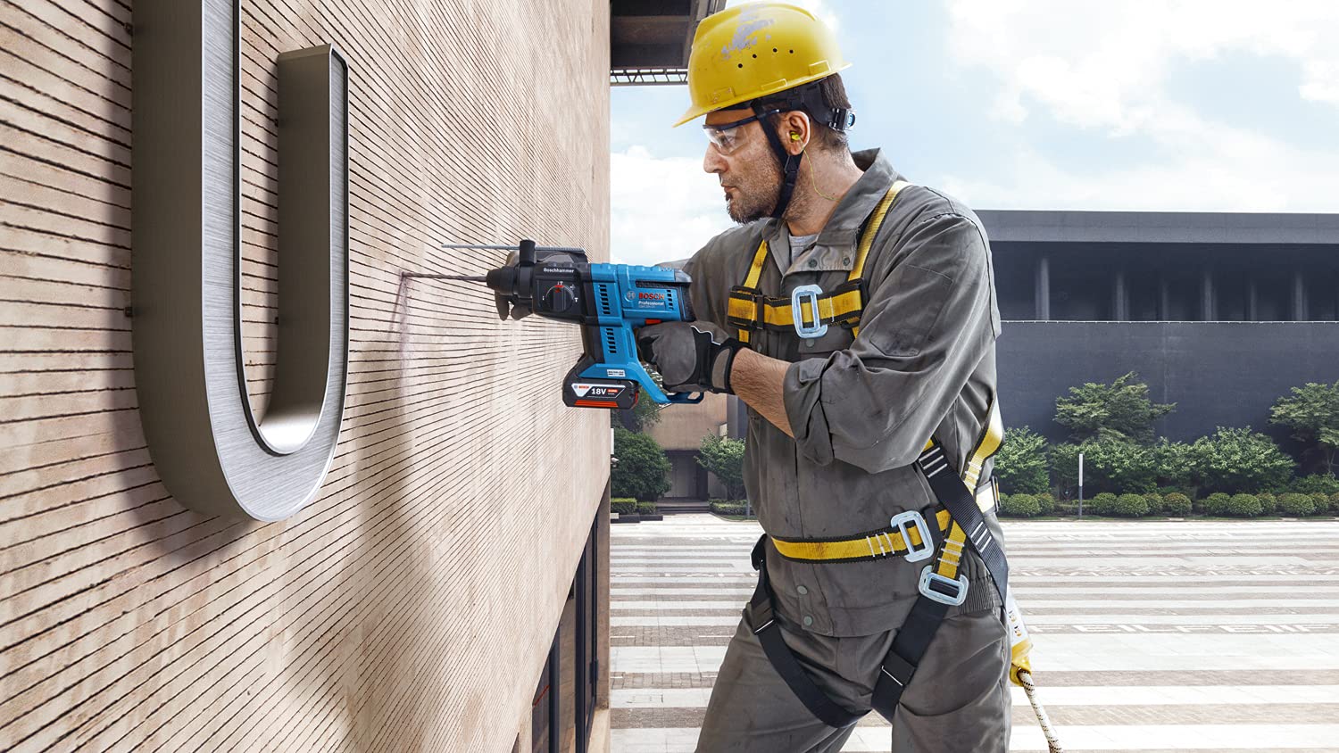 Bosch Professional 18V System Akku Bohrhammer GBH 18V-21 (mit SDS plus, max. Schlagenergie 2 J, Bürstenloser Motor, ohne Akku/Ladegerät)