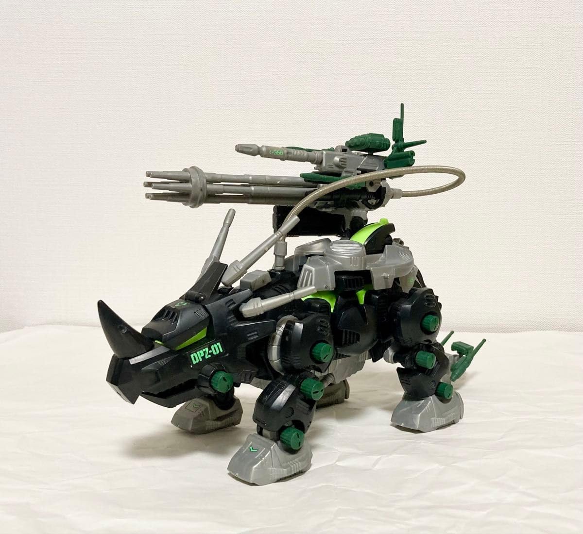 メカ生体ゾイド ダーク・ホーン(恐竜型)旧ゾイド ☆相談歓迎☆旧ゾイドダークホーン～動力稼働／メカ生体ゾイド／ゾイド