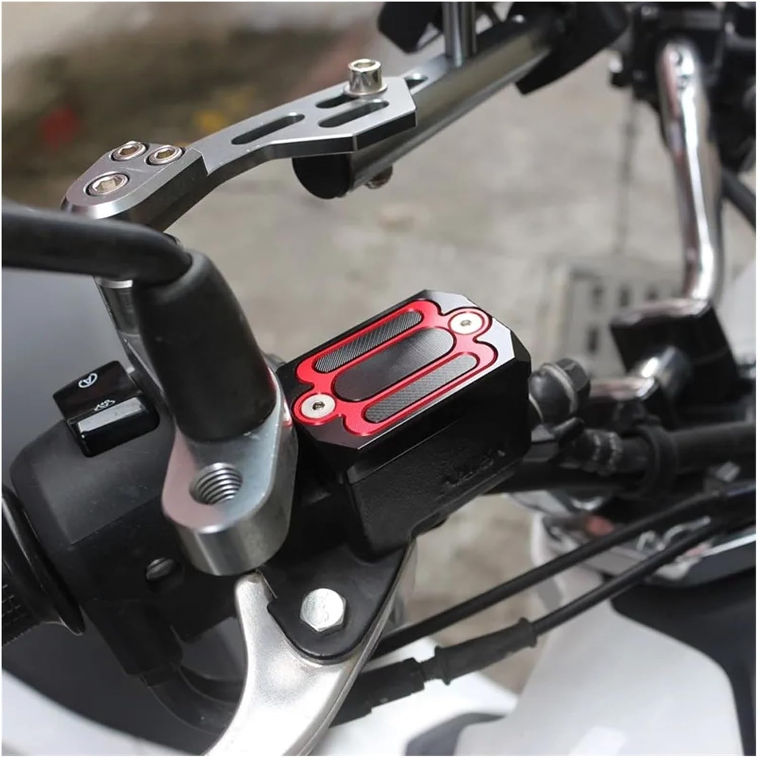 Motorcycle Front Brake Cover for ADV350 2022-2023 Motorcycle Accessories Front Brake Clutch Fluid Reservoir Cap Tank Cover Brake Fluid Reservoir Cover