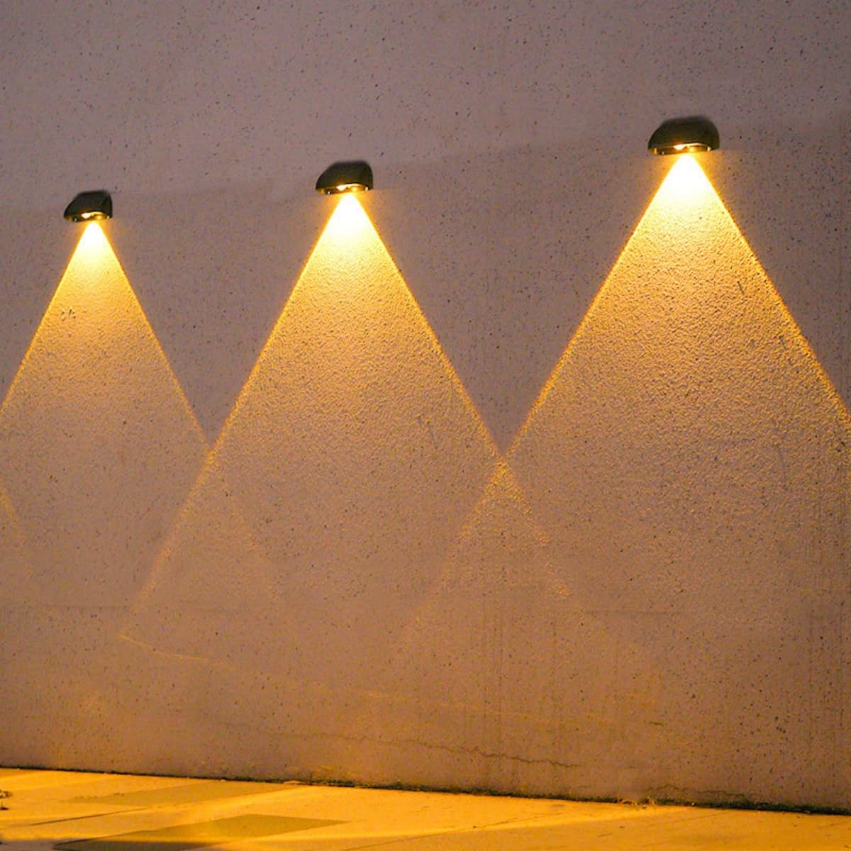 4 Pezzi Luce Solare led Esterno da Giardino, Lampada Solare da Esterno, IP55 Impermeabile Faretti, Applique da Parete, Segnapasso per Scale, Patio, Terrazzo, Vialetto (Bianco Caldo)