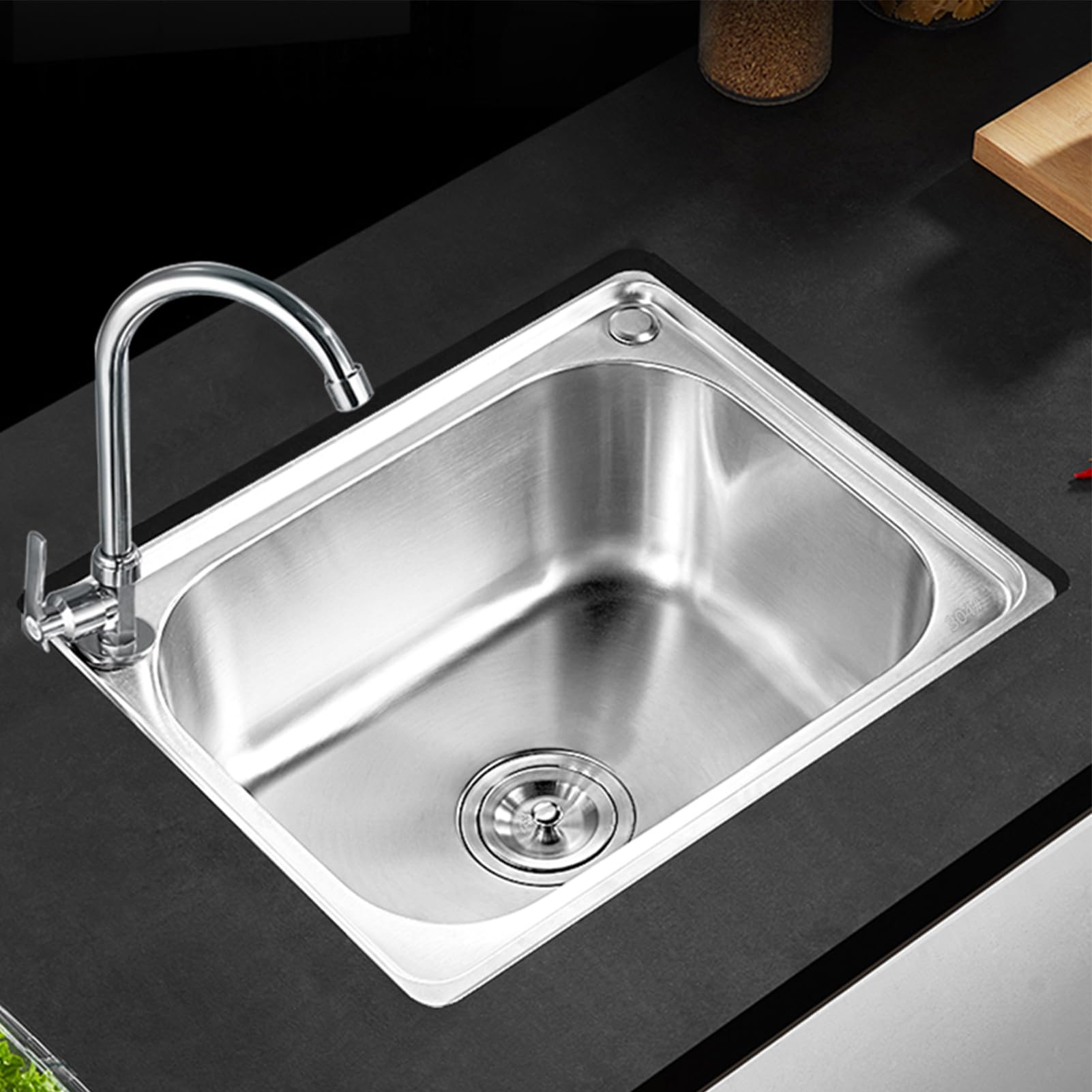 Zlthraustic One Color Stainless Steel Kitchen Sink Single Bowl Undermount Built-In Sink