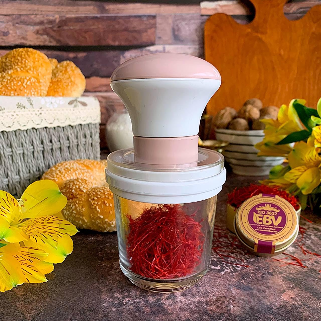 Deluxe Saffron Mill Grinder + 1gr Certified Grade A+ Saffron Threads