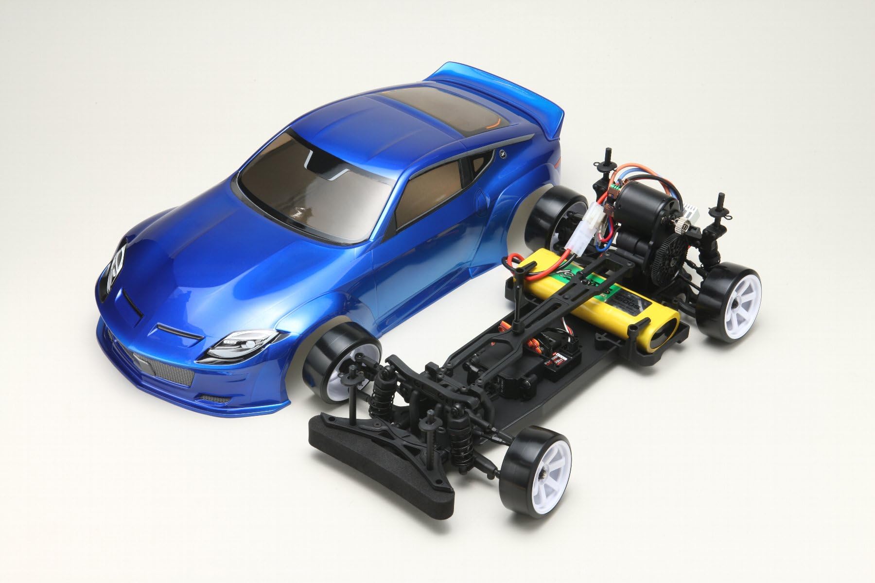 Amazon.co.jp: ヨコモ (YOKOMO) PANDEM RZ34 キット (ブルー