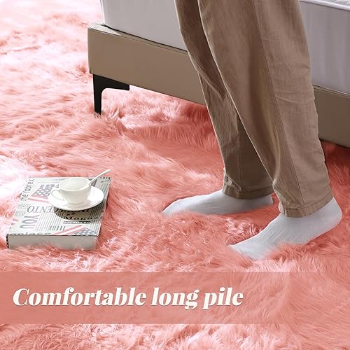 Miniatura 4 de Alfombra pequeña de piel de oveja esponjosa rosa para dormitorio, alfombra peluda lavable para sala de estar, alfombra de piel sintética de 2 x 3