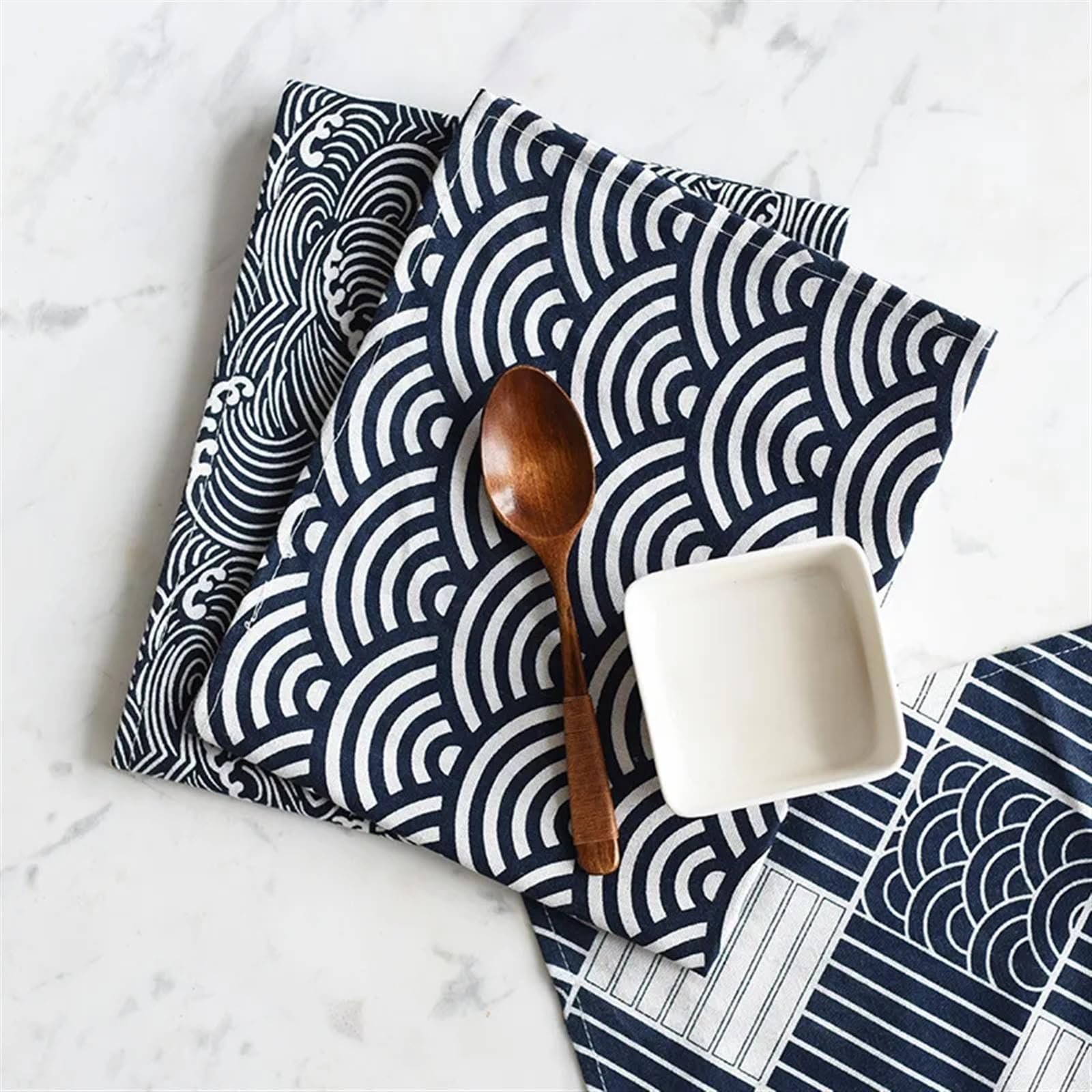 Servilletas de Tela Juego de 4 servilletas de 30 x 45 cm, manteles individuales de tela de lino y algodón con estampado de conchas for decoración de mesas de comedor, salas de estar y restaurantes par