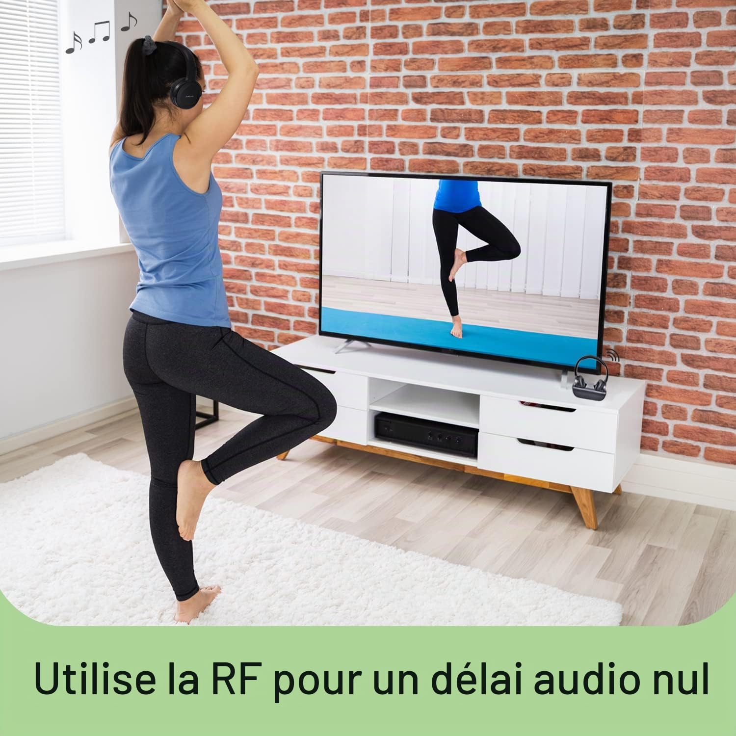 Casques TV sans Fil avec Émetteur, on-Ear Casque Audio sans Fil pour Television avec Station de Chargement, Capacité de Batterie de 10Hrs, sans Latence, portée 100m (Numérique Optique Aux RCA)