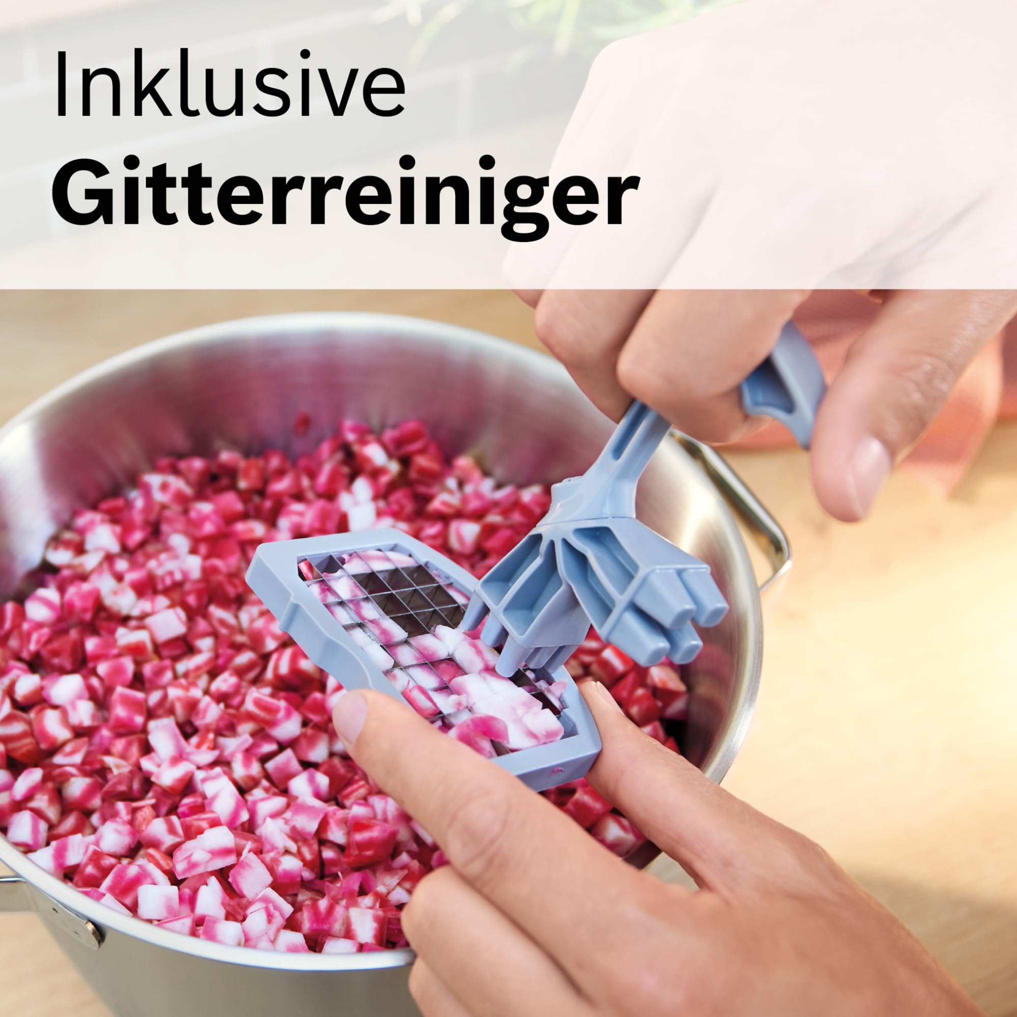 Bosch Würfelschneider MUZS68CC, Zubehör passend für Küchenmaschine Serie 6, Serie 8, OptiMUM, gleichmäßige Würfel, Würfeleinsatz 9 mm, inklusive Gitterreiniger