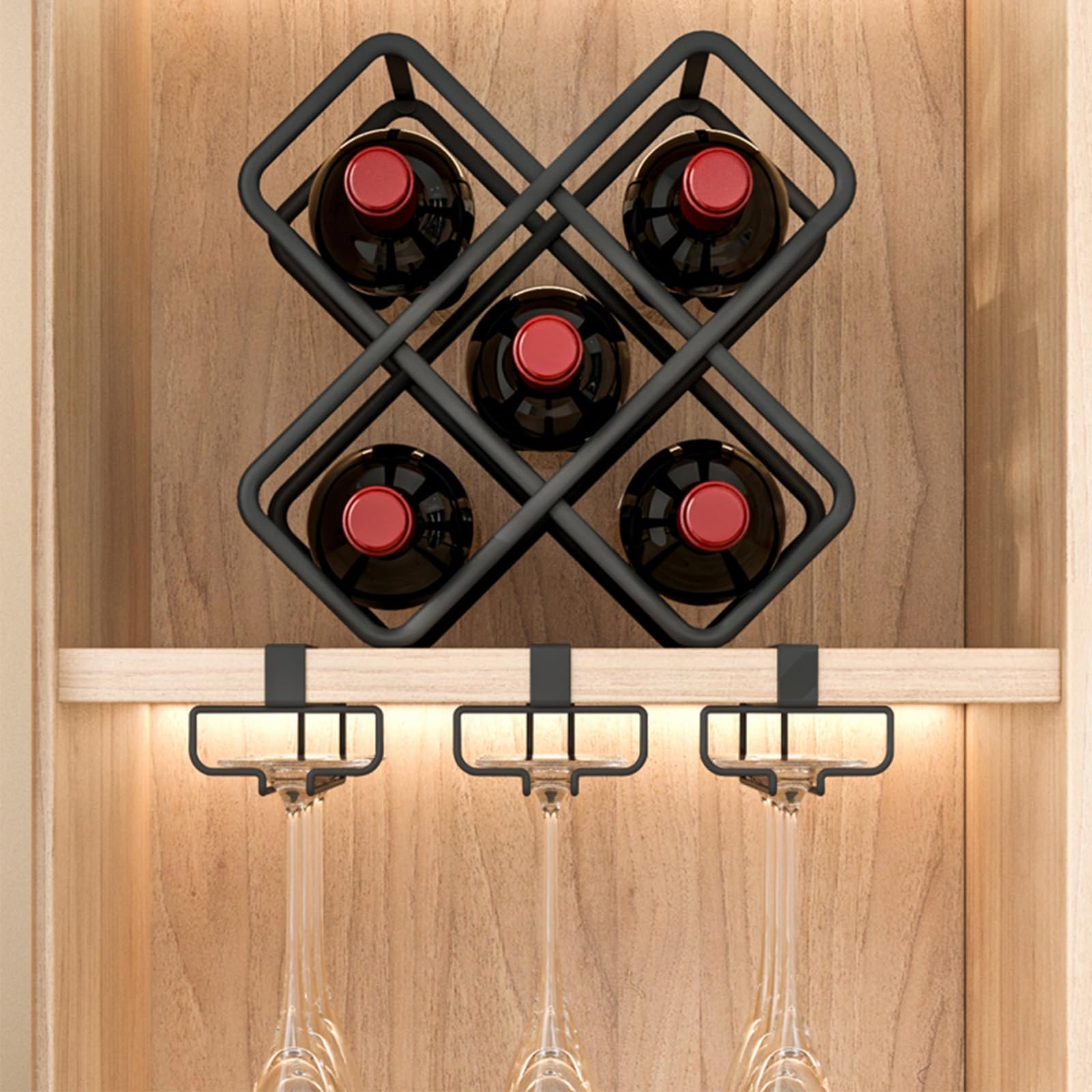 Porte-bouteilles de vin suspendu de luxe en métal doré pour salon élégant