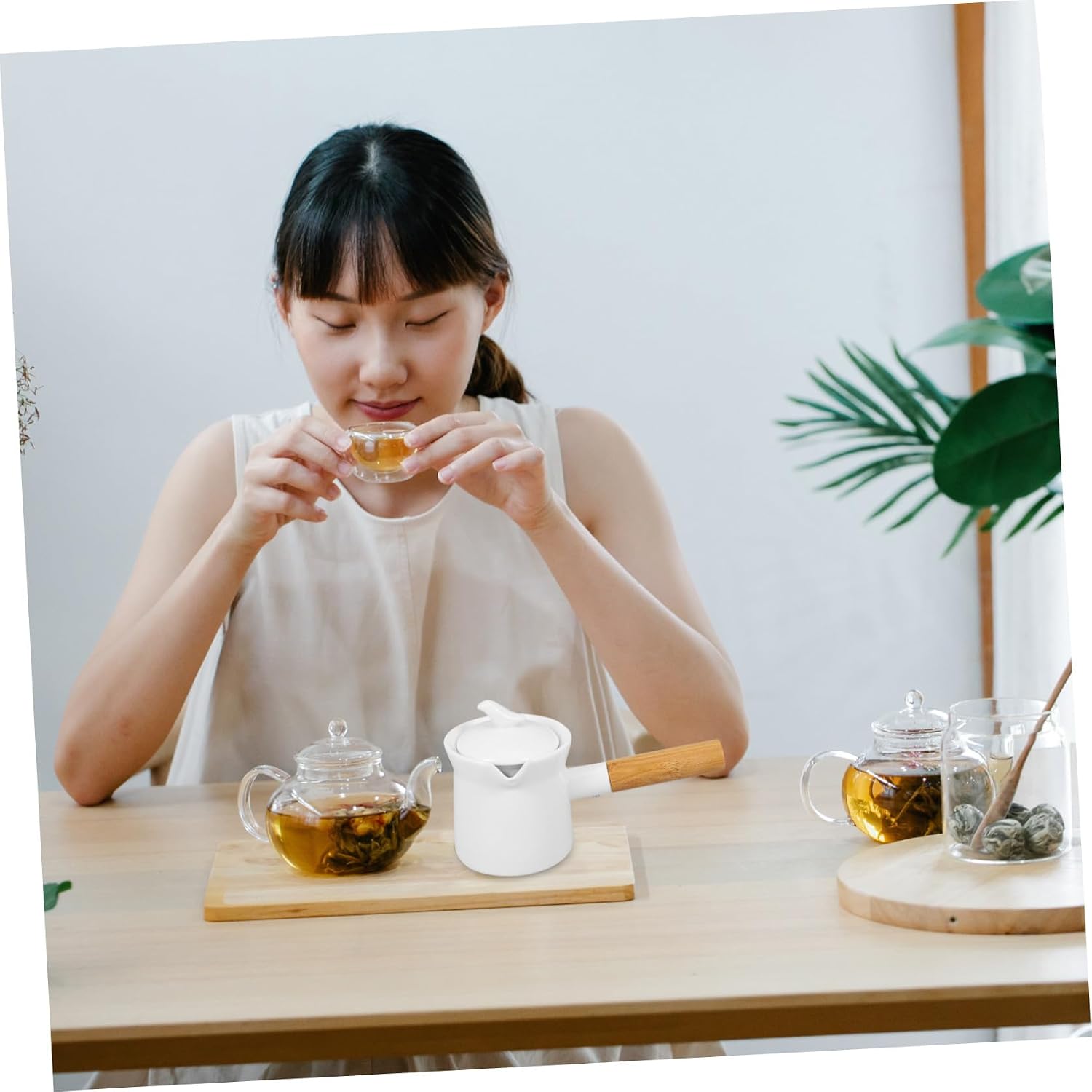 Enamel Pan Ceramic Milk Warmer Pot Non-stick Saucepan Lid Porcelain Coffee Pot Butter Warmer Wooden Handle for Heating Liquid Appetizer