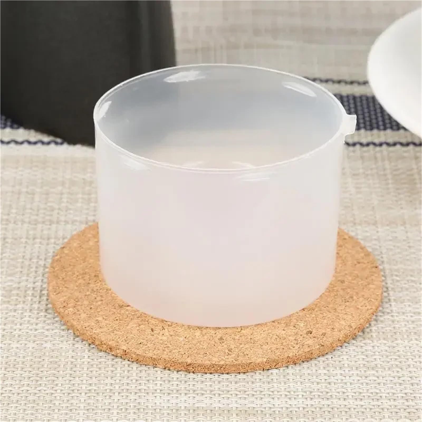 Untersetzer 50/100Pcs Tasse Matte Kork Untersetzer Tischsets for Tisch Küche Zubehör Runde Kaffee Tee Matten Desktop Dekoration