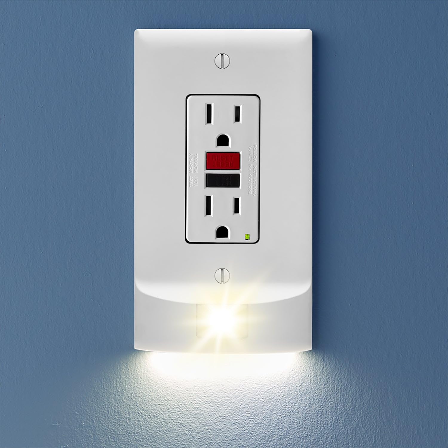 SnapPower 1 Pack StormLight Power Failure Night Light Outlet Cover - Dusk-to-Dawn Sensor LED Light - Up to 6 Hour Battery Backup Emergency Hurricane Lighting (White, GFCI)