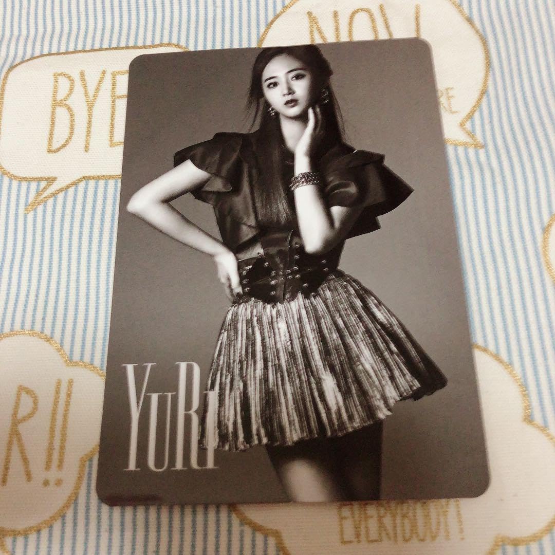 Amazon.co.jp: 少女時代 snsd 3rd ツアー トレカ Love&Peace