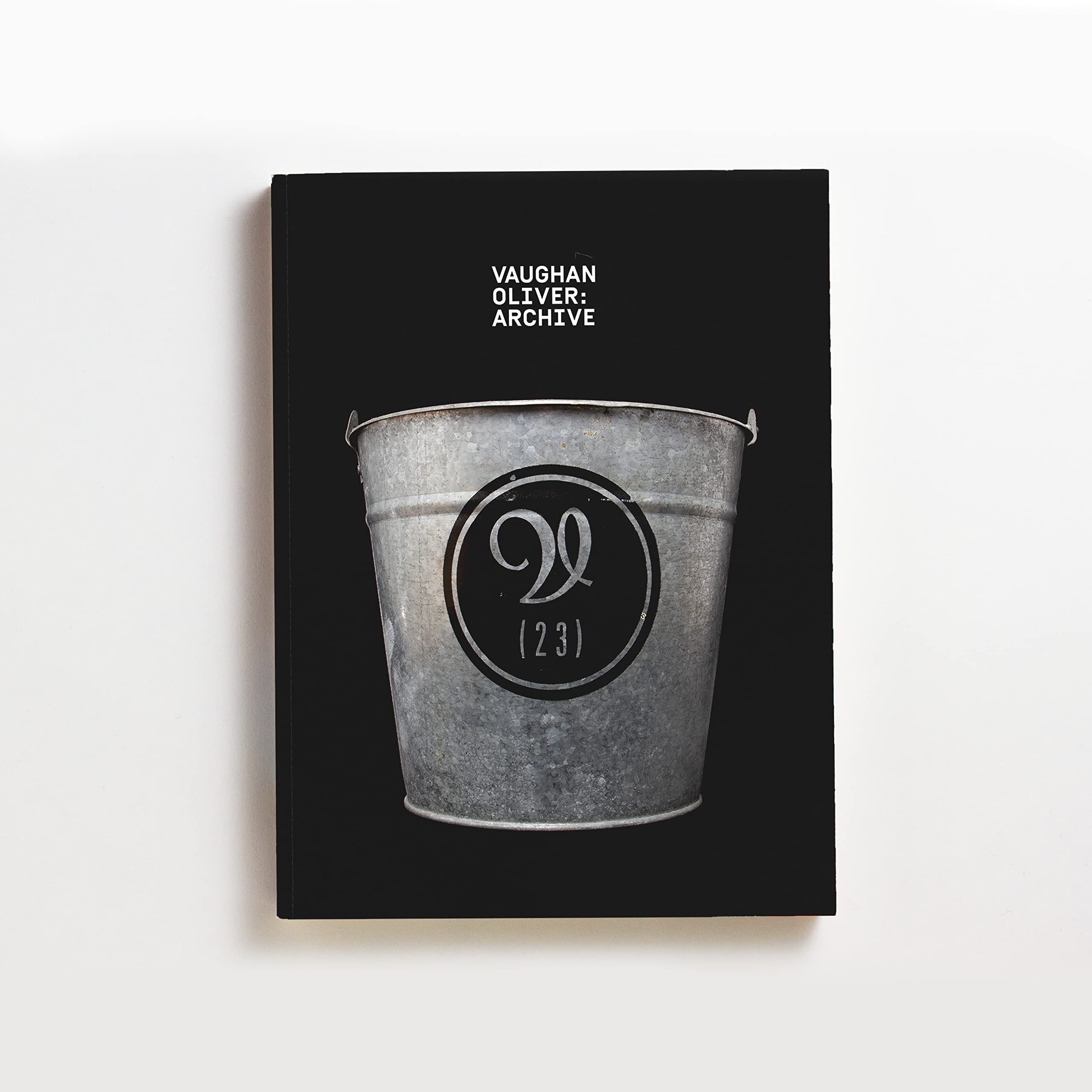 Vaughan Oliver Archive by Adrian Shaughnessy PAPERBACK 9780995666481
