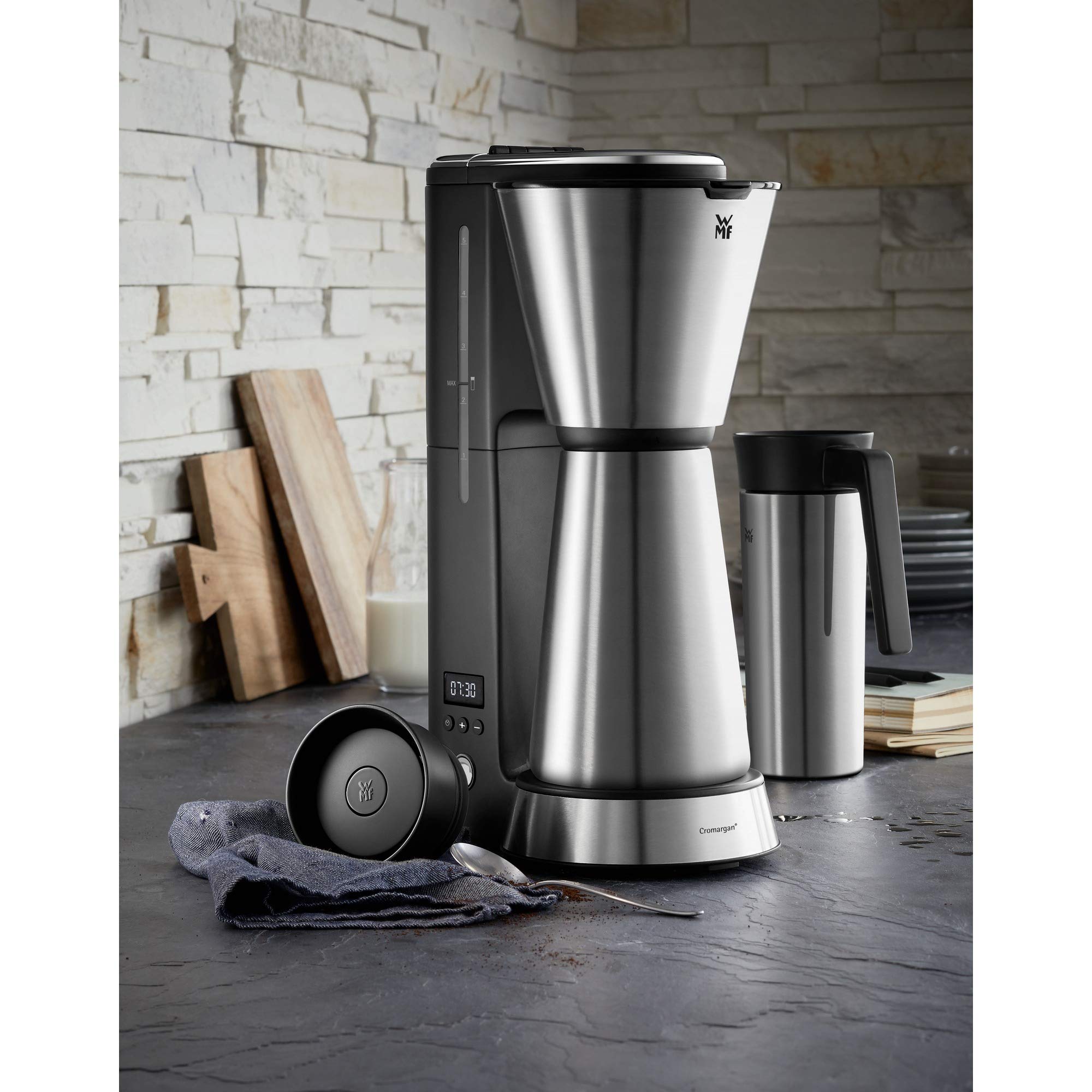 WMF KitchenMinis Macchina da caffè Aroma Thermo to Go in Acciaio Inox 18/10 Cromargan, potenza 870 W, con filtro, caraffa termica 650 ml e thermos 350 ml, finitura satinata opaca