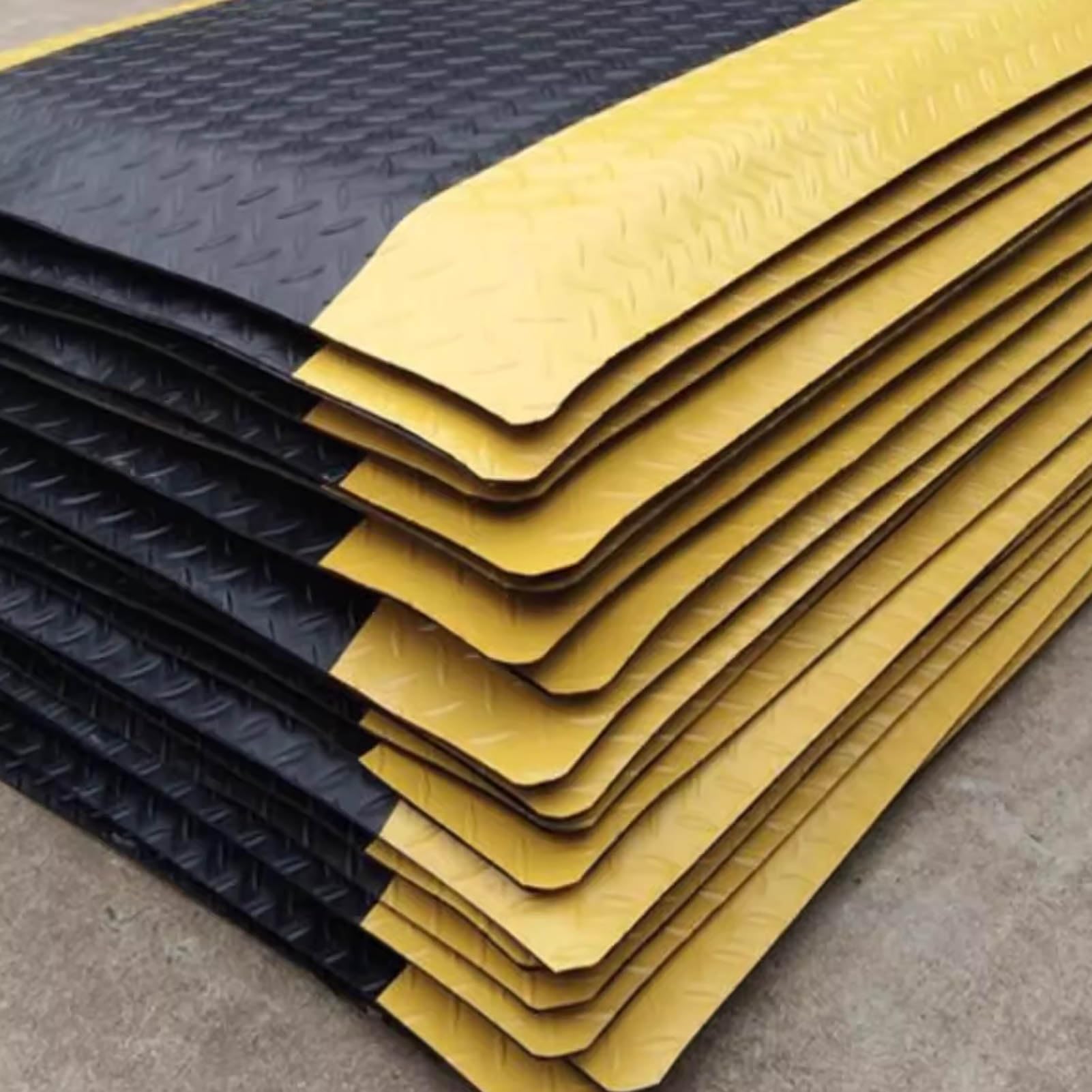 Générique Tapis de Sol Industriel Anti-Fatigue, 47,2 x 23,6 Pouces, 18 mm d'épaisseur, biseauté sur 4 côtés, soulagement de la Fatigue, for usines, entrepôts (Noir)(Black,120x60cm/47.2x23.6in)