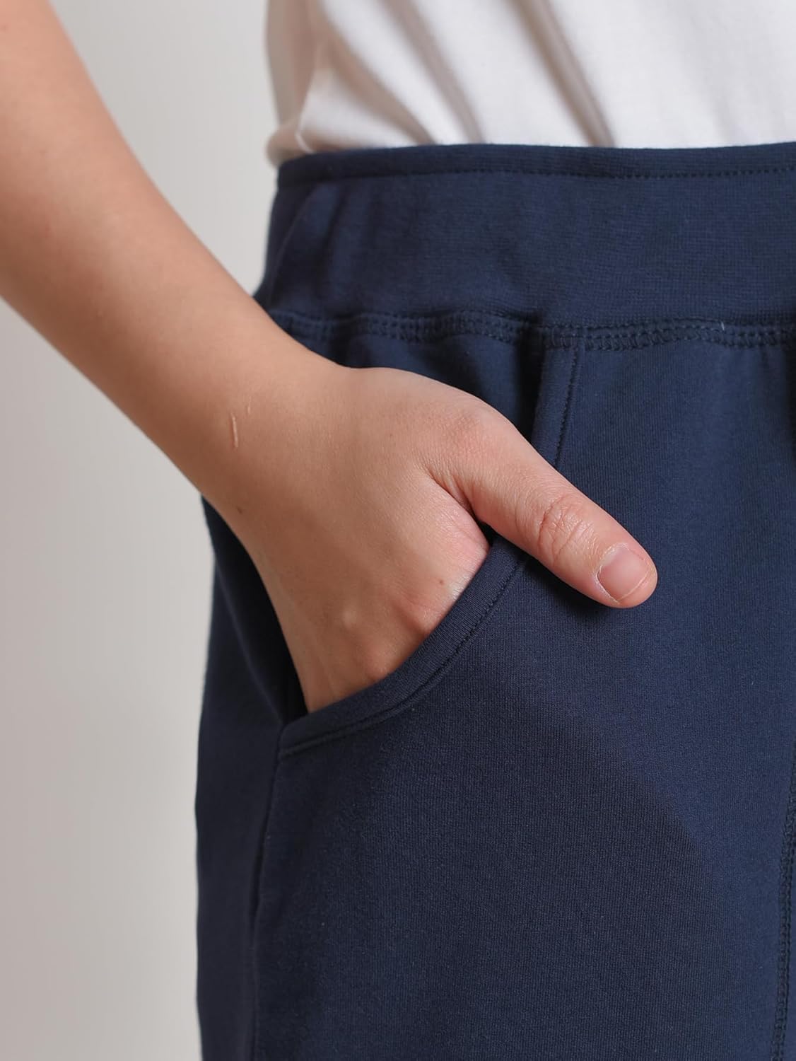 Weintee Women's Petite Capri Pants with Elastic Waist - Image 3