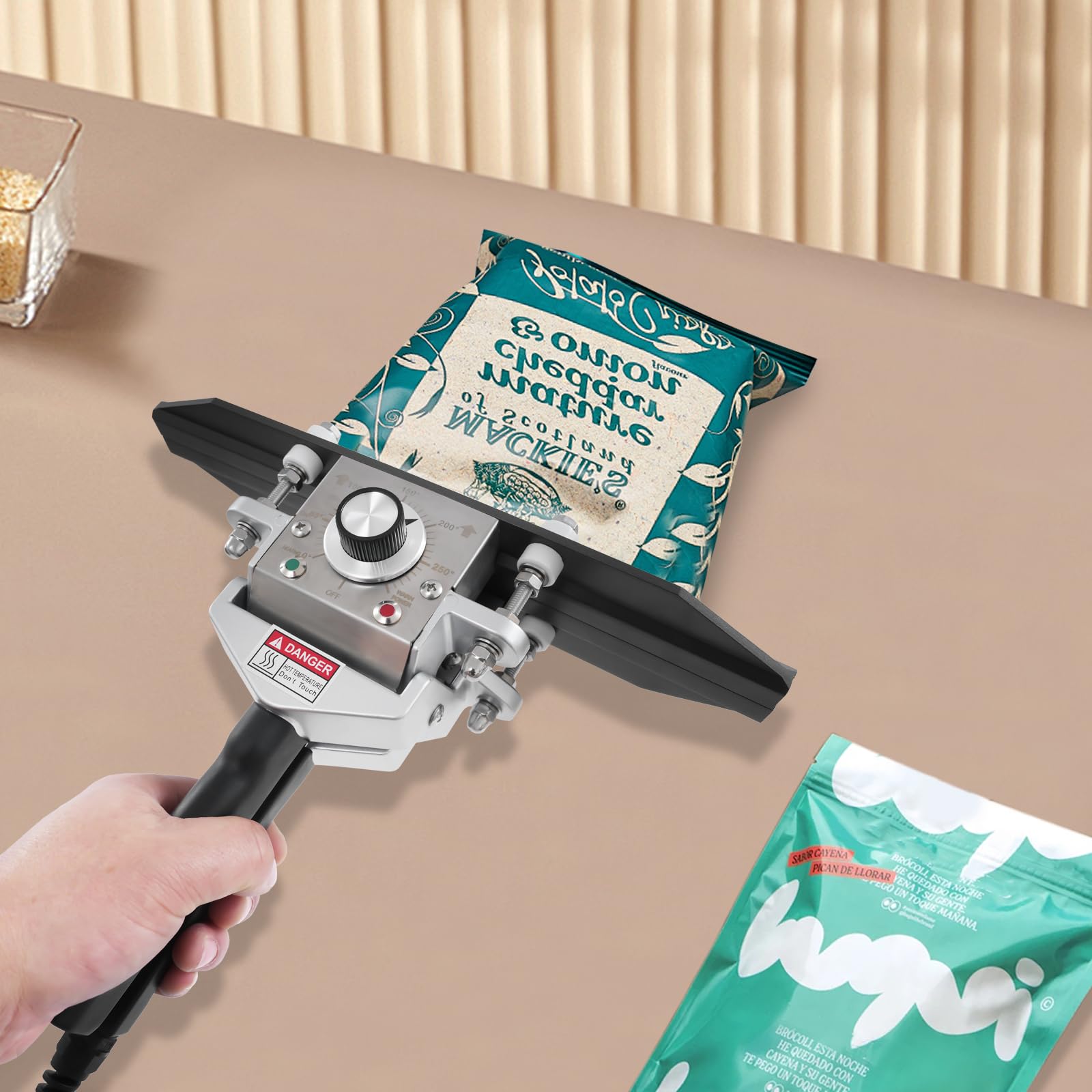 Macchina sigillatrice, dispositivo portatile di sigillatura a caldo, dispositivo portatile manuale di crimpatura e sigillatura per alimenti, sacchetti sottovuoto, medicina, chimica, elettronica (Nero)