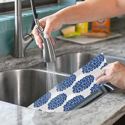 Miniatura 7 de Juego de 4 manteles individuales de flores azules, manteles individuales de PVC lavables, manteles individuales de vinilo tejido gris con hortensias