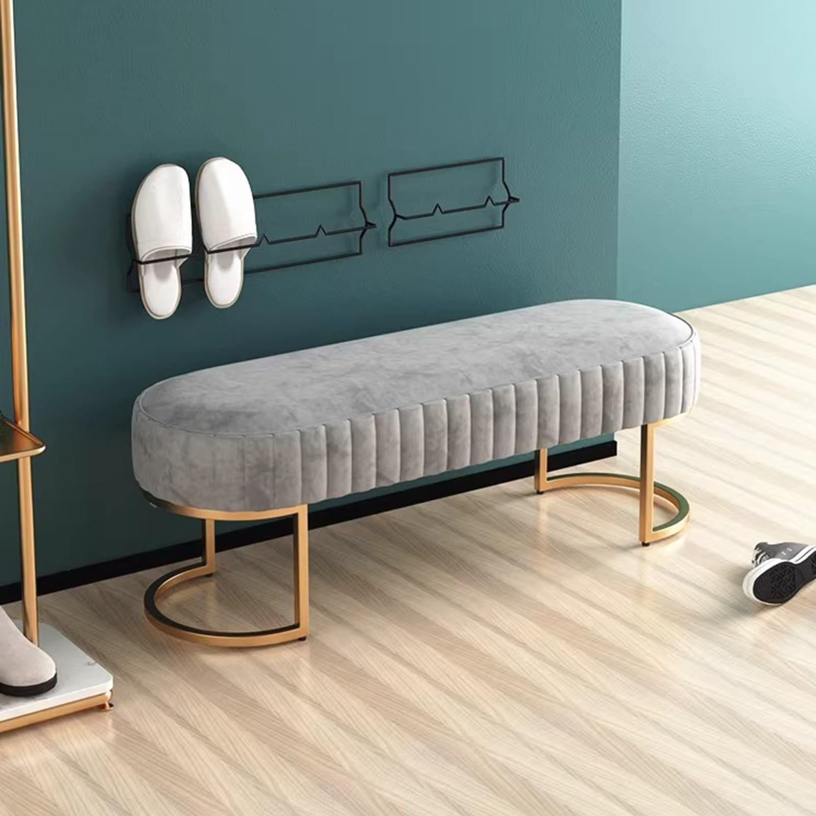 Banc à chaussures d'entrée pour ne plus encombrer le sol et se chausser assis sans effort