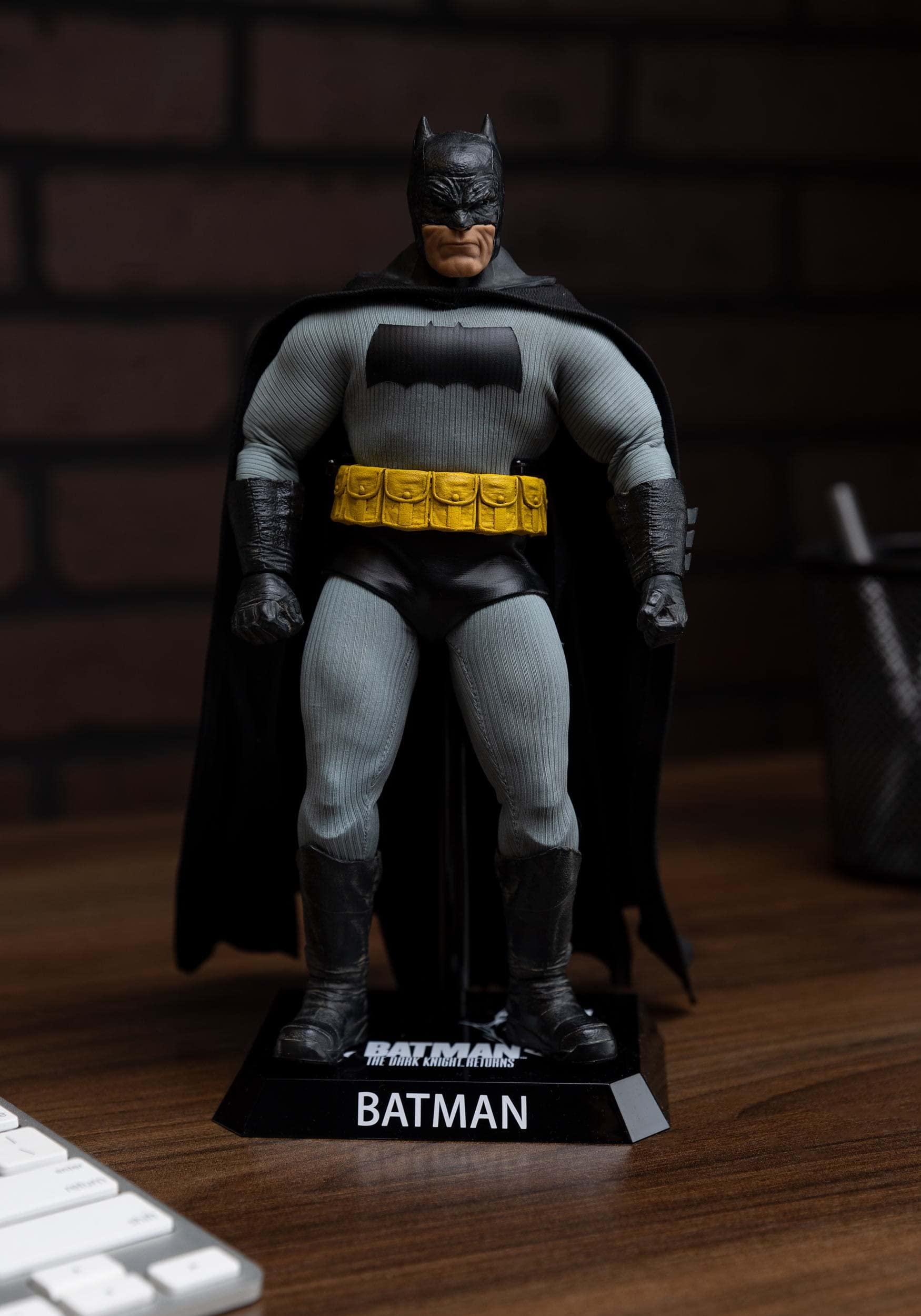 アメコミ BEAST KINGDOM BATMAN Essential Version Batman - The Dark Knight Returns - Dynamic Action Heroes - Beast