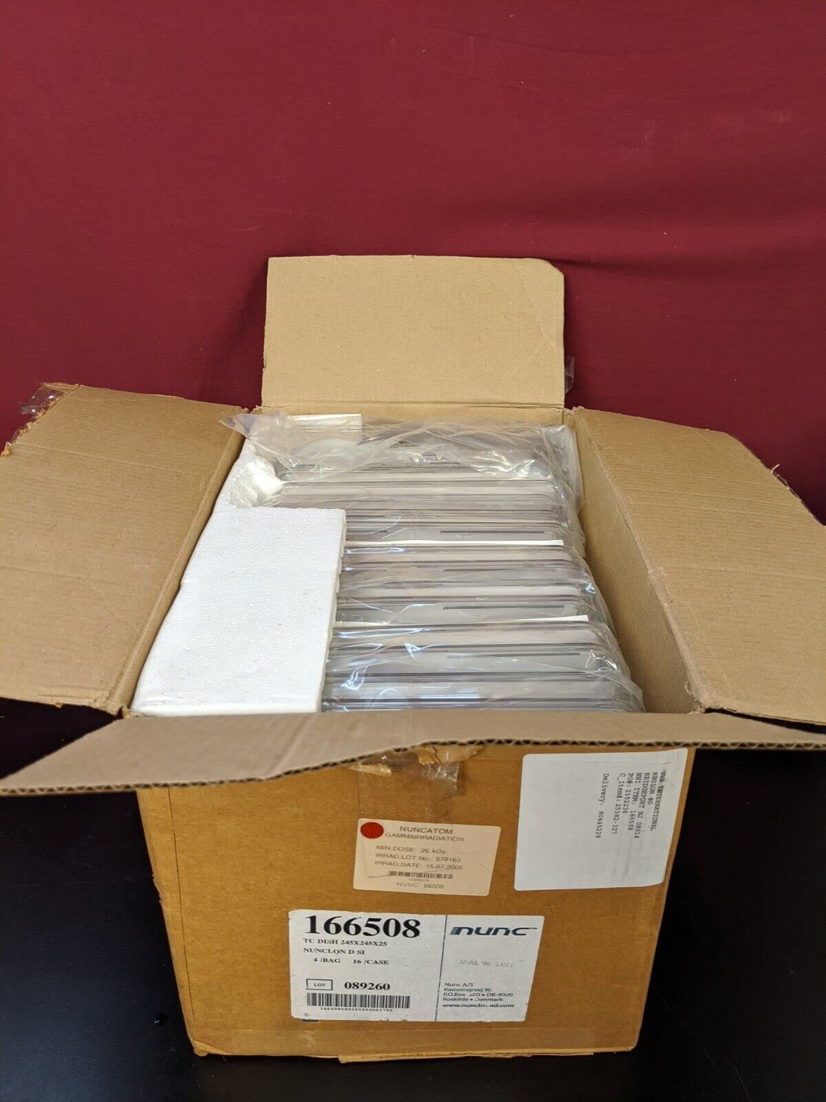 Nunc 166508 Sterile Square BioAssay Dish with Lid/Case of 16