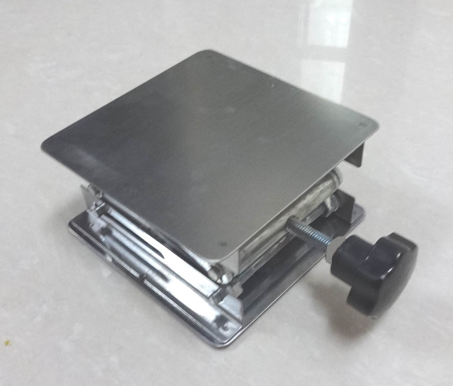 Gato de laboratorio de acero inoxidable resistente, soporte de elevación ajustable for equipos de laboratorio, 4x4 pulgadas, 1 ud.