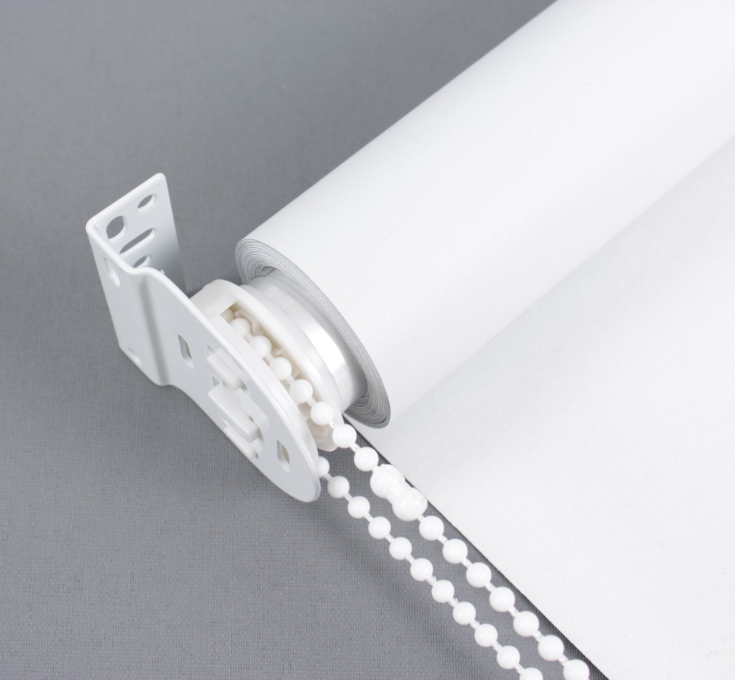 Sichtschutzrollo Maxi - Rollos nach Maß - 32 mm Rollowelle - Stoffbreite bis 250 cm, Höhe bis 300 cm - Hier: bis 190 cm x 300 cm (BxH) - hellgrau (4934) - mit & ohne Bohren
