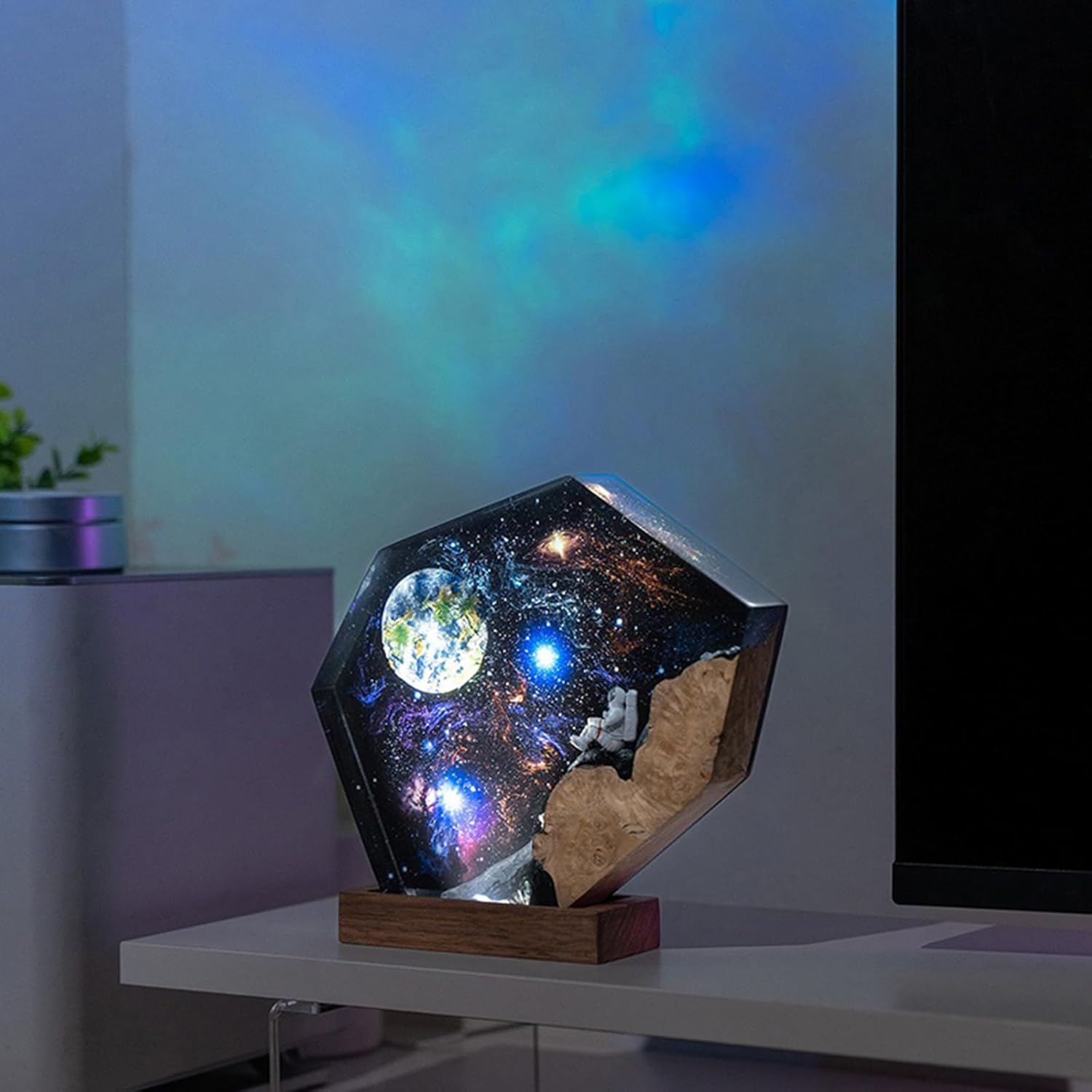 Drawelry Creative Epoxy Resin Wood Light Lamp, Space Astronaut and Interstellar Resin Wood Art Lamp Handmade Multicolor LED Night Light Fathers Day Birthday Gift for Friend Family (Interstellar)