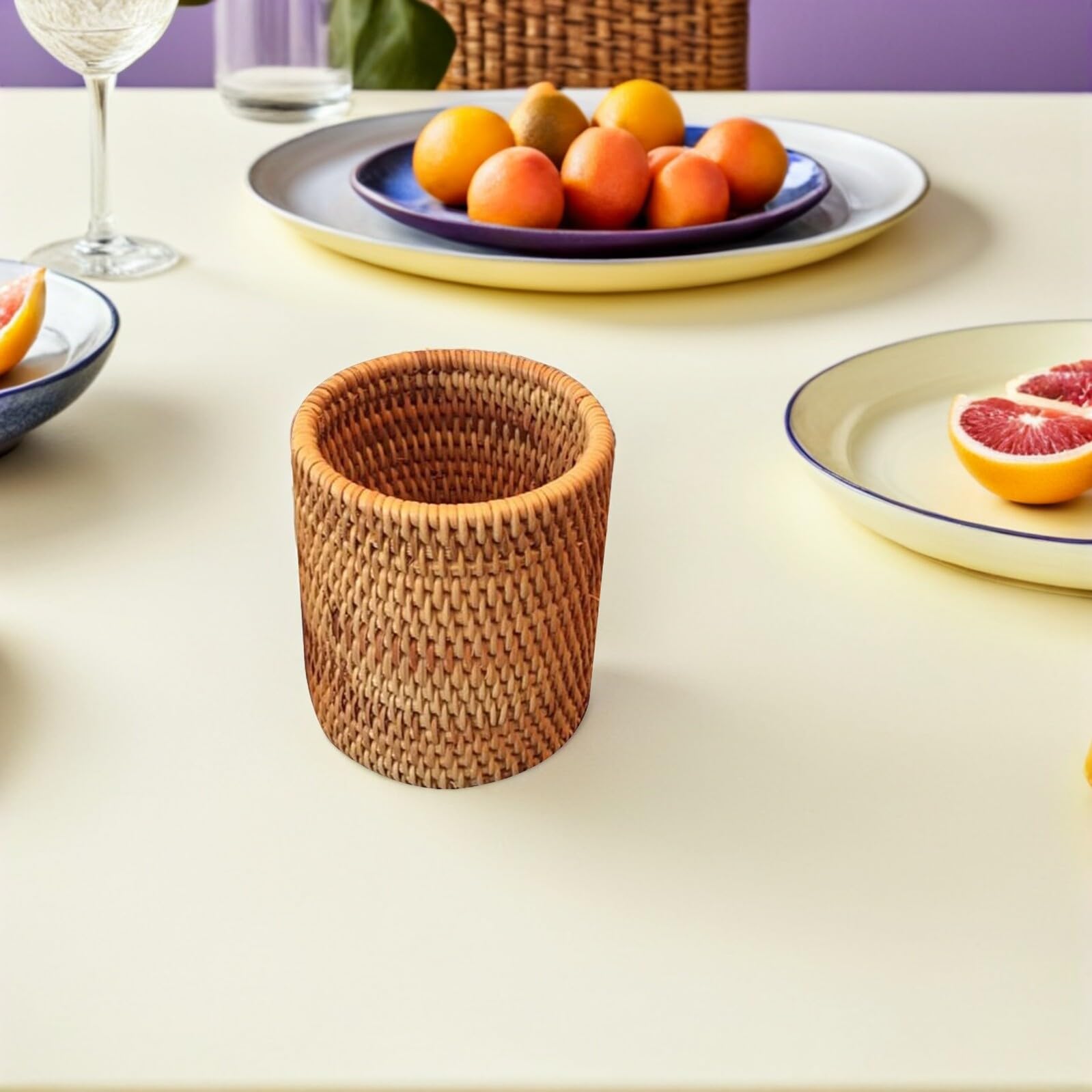 Healifty Contenitore Cilindrico in Vimini Intrecciato Per Set Da Tè Organizer Scrivania Ufficio E Porta Penne Cesto Multiuso in Rattan Naturale Per Casa E Ristorante 3.15X3.15X3.94In