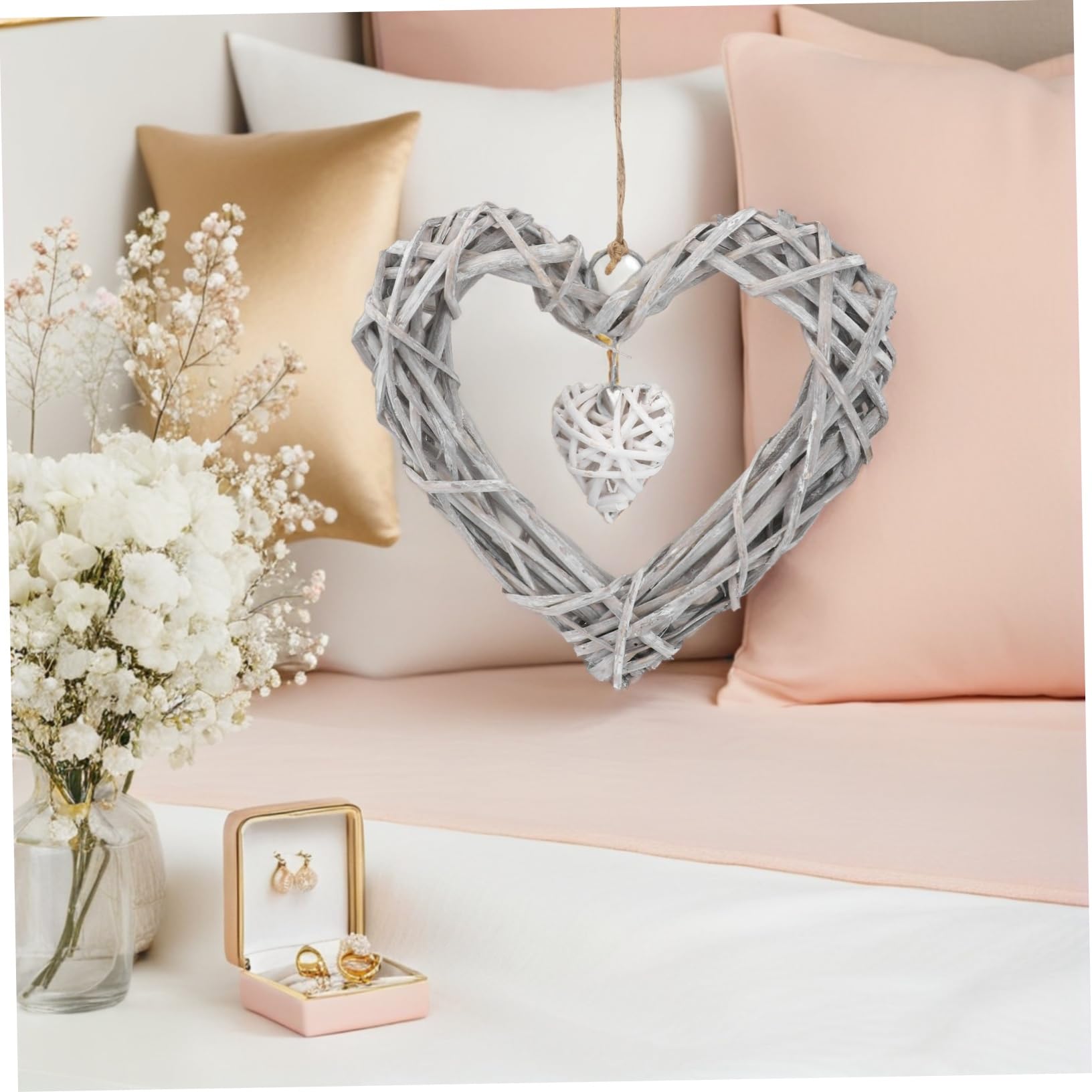 TOPBATHY 4stücke Herzkranz Aus Rattan Und Spitzengewebe Wandkranz Für Hochzeit Party Schlafzimmer Und Event-Dekoration Leicht Aufhängbar Elegant Und Langlebig