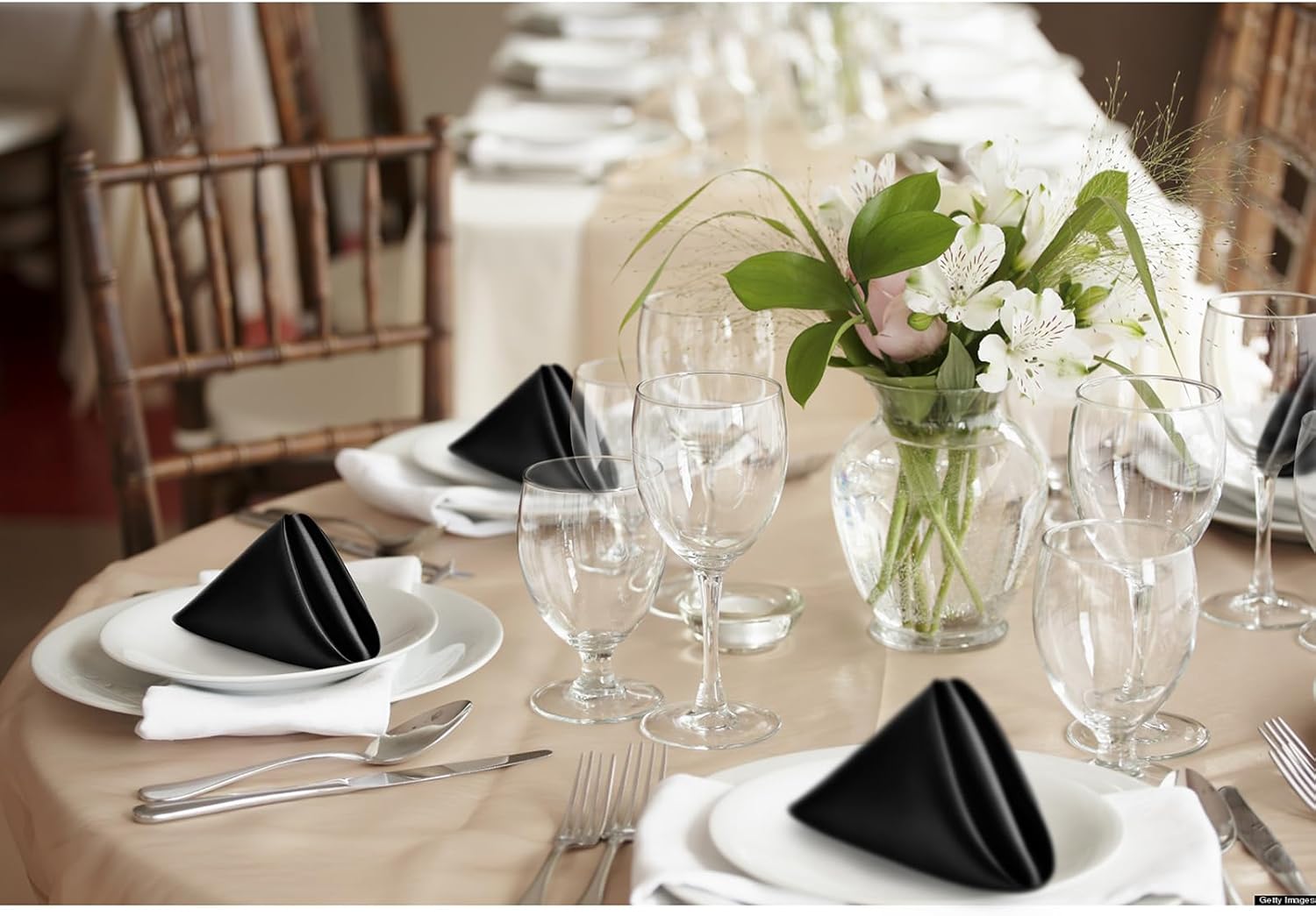 P Pothuiny 12 Pcs Black Satin Napkins 17 x 17 Inches, Square Smooth Wedding Dinner Napkins Silky Satin Cloth Napkins Table Napkins for Banquet Party Restaurant Decor, Thanksgiving, Christmas
