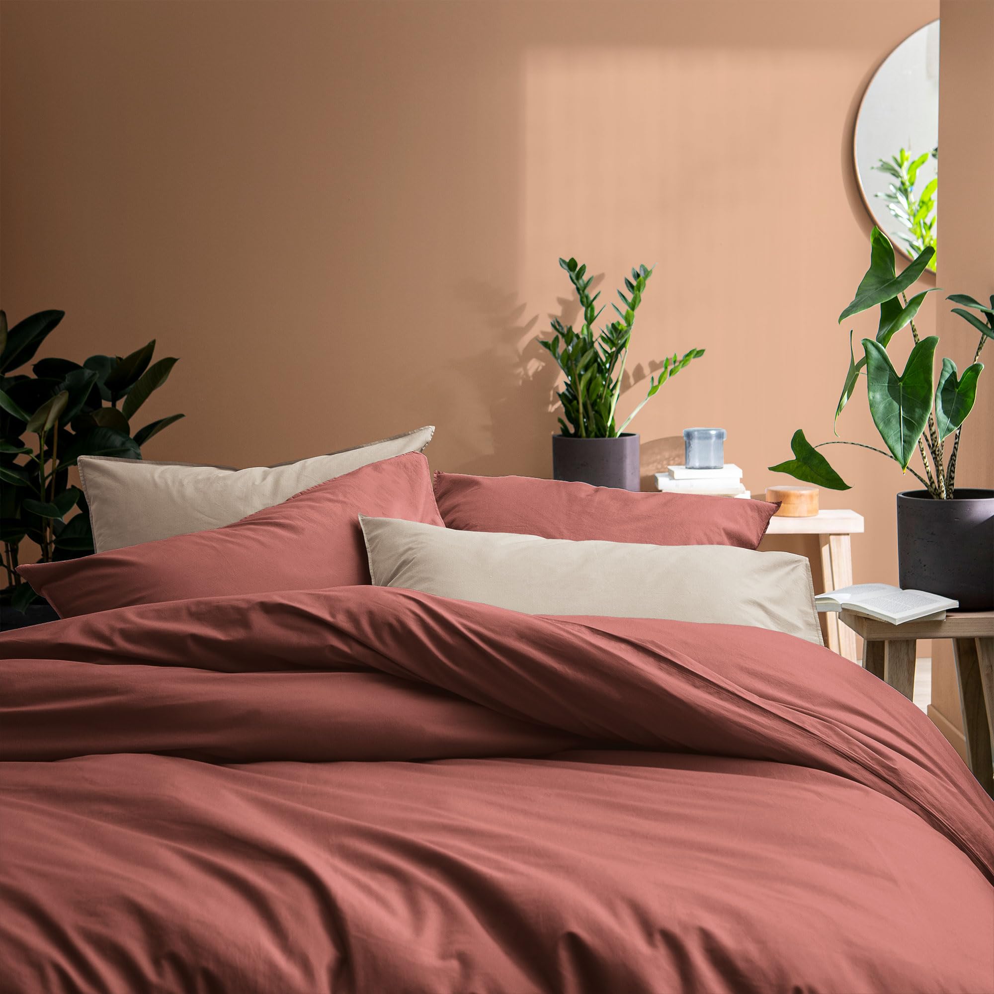 Univers Décor - DEKBEDOVERTREK 240 X 220 EFFEN TAUPE 100% KATOEN / 57