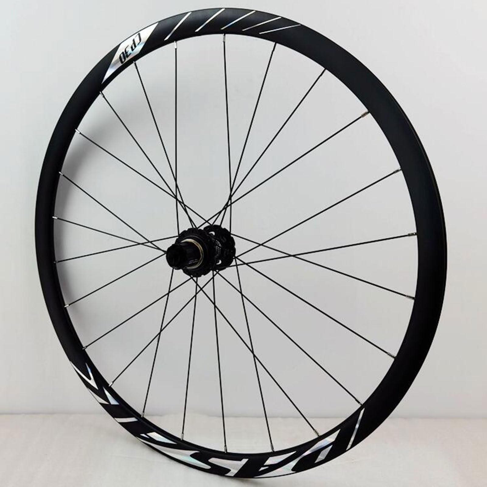 Zestaw kołowy rower ze stopu aluminium 700C koła do roweru szosowego, hamulec tarczowy zaślepka końcowa oś 24H szprychy przednie 2 tylne 4 łożyska do opon 700C* 23-45C koła szosowego (kolor: tytan