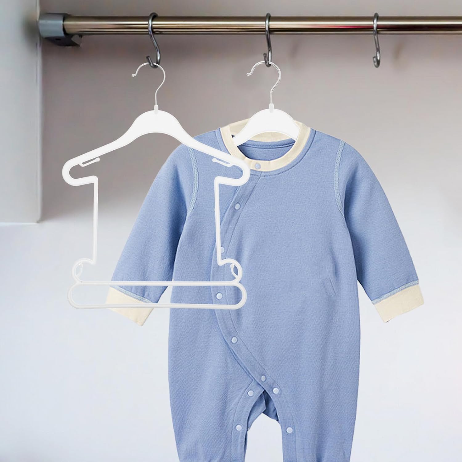 10pcs White Plastic Children Clothes Hangers for Baby Clothes Storage