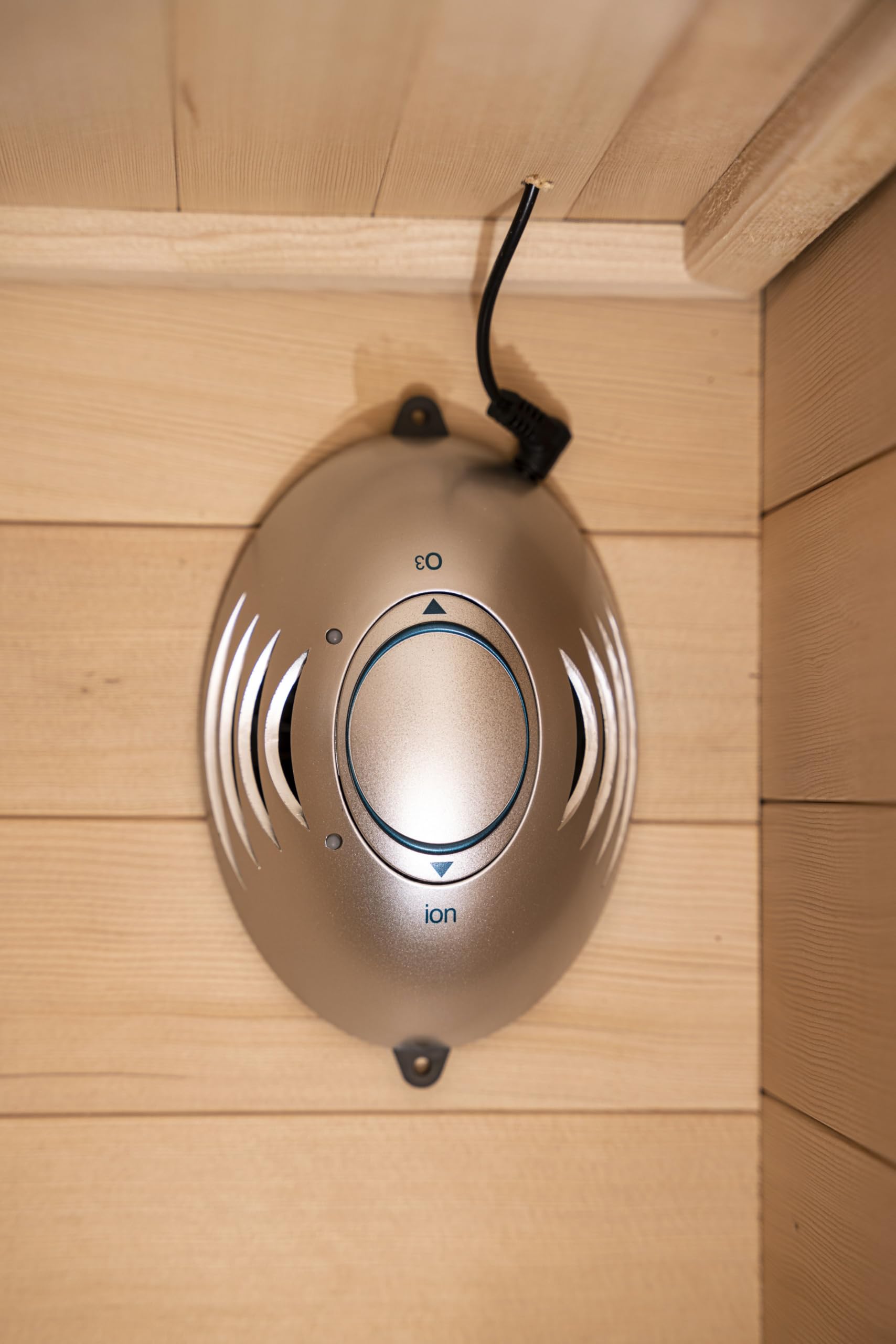 Cabina a infrarossi Trondheim Alpha per 4 persone, in legno Hemlock, 8 faretti in ceramica, cromoterapia, sistema audio Bluetooth, aromaterapia, disinfezione da ozono, controllo digitale, risparmio