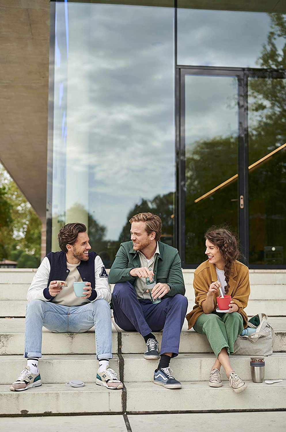 Mepal Lunchpot Ellipse – Black Edition – 500 ml praktischer Thermo-Essensbehälter, Joghurtbecher, to go Becher – Hält Speisen Lange warm oder kühl, polypropyleen, 500 + 200 ml