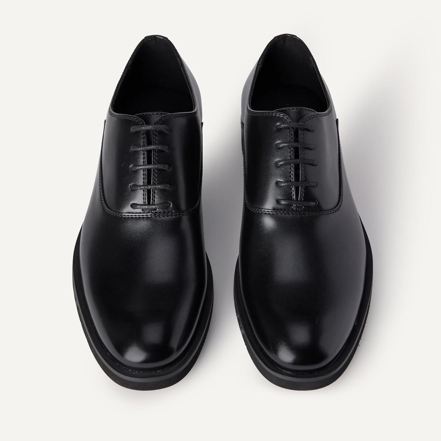 Amazon Essentials Men's Lightweight Oxford Dress Shoes image 5