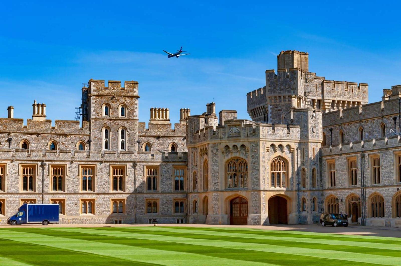 Windsor Castle UK DIY 5D Diamond Painting by Number Unique Kits Home Wall Decor Crystal Rhinestone Wall Decor