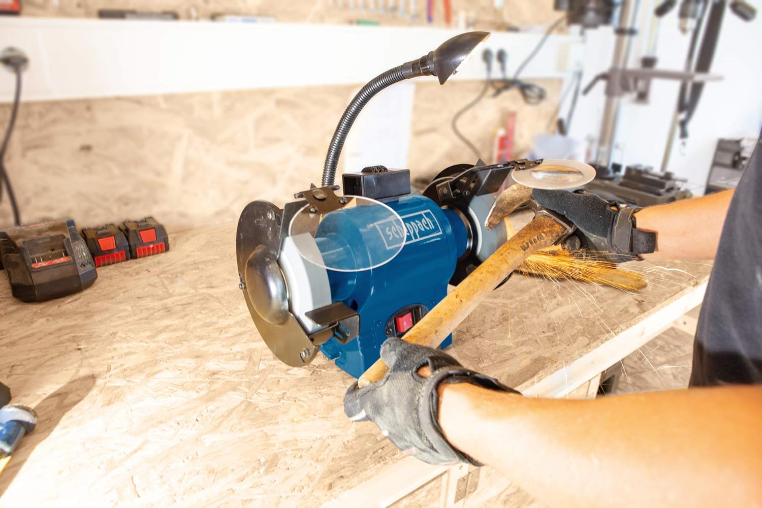 Scheppach BG150 Mixed Turret Angle Grinder | 4903104901-9930 | 370W | Grinding Wheels Ø150 mm | Adjustable Shards | Adjustable Tool Holder | Adjustable Lamp | Low Vibration