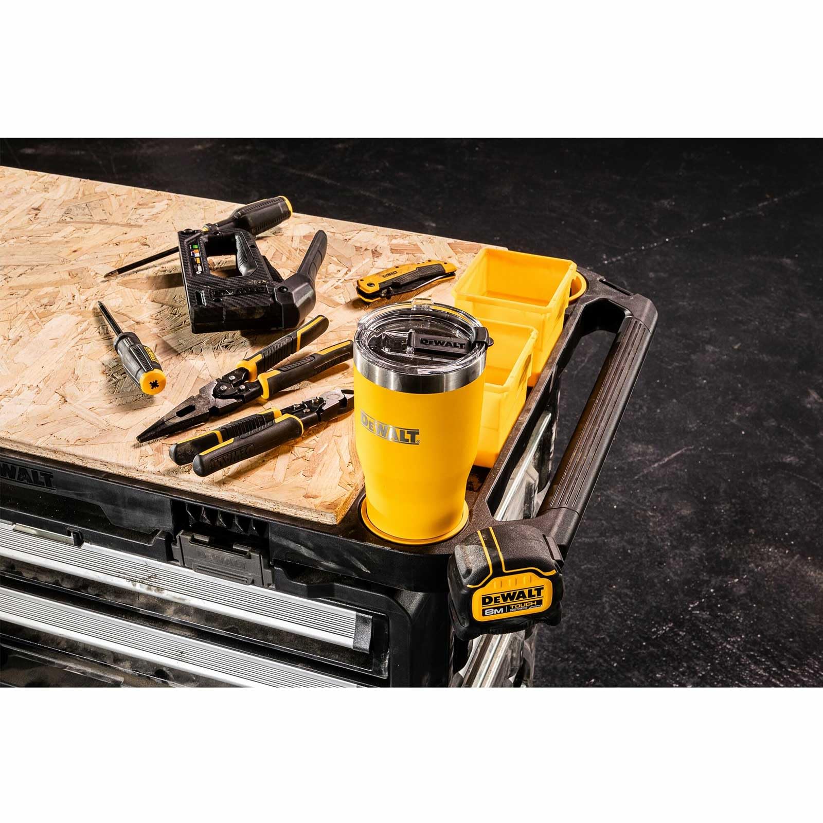 DeWALT ToughSystem DXL Tower 4in1 Werkzeugwagen DWST60520-1