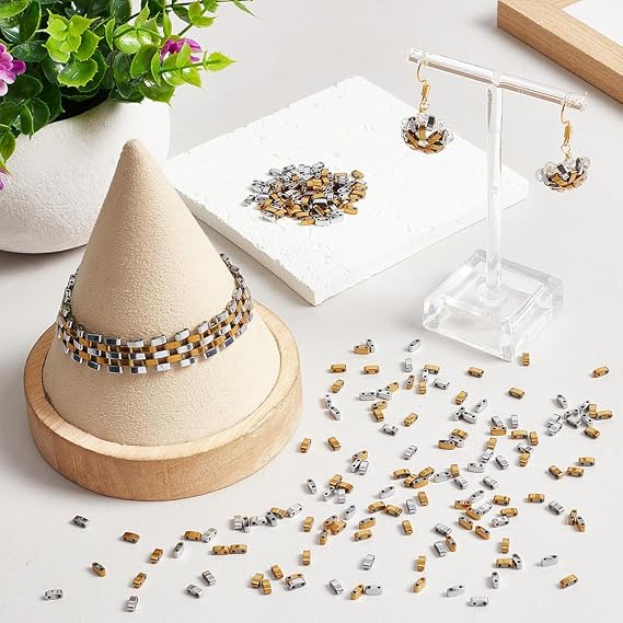 NBEADS 386 Pieces Half Tila Beads 5 x 2 mm Synthetic Hematite Tila Beads 2-Hole Seed Beads Mini Japanese Beads for Bracelet Necklace Earrings Jewellery Making Gold and Silver