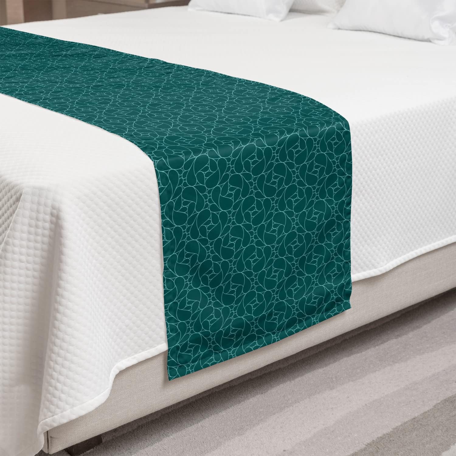 Ambesonne Teal Bed Runner, Abstract Line Art Modern Expressionist Design Water Drop Pattern in Various Sizes, Decorative Accent Bedding Scarf for Hotels Homes and Guestrooms, Queen, Turquoise Teal Queen Turquoise Teal