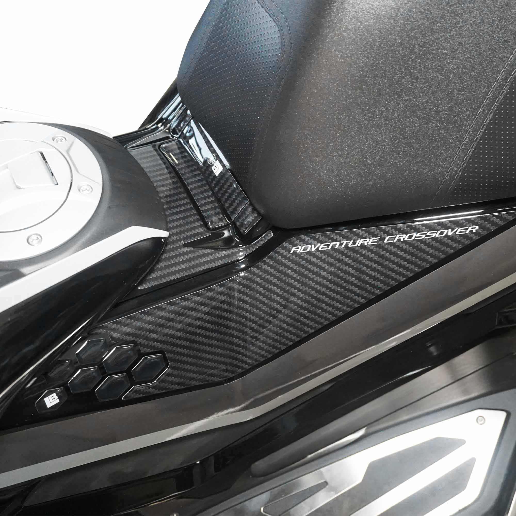 Adesivo 3D In Resina Per Piaggio Beverly S - Decorazione E Protezione Zona Portaoggetti, Colore Carbonio - Foto 2