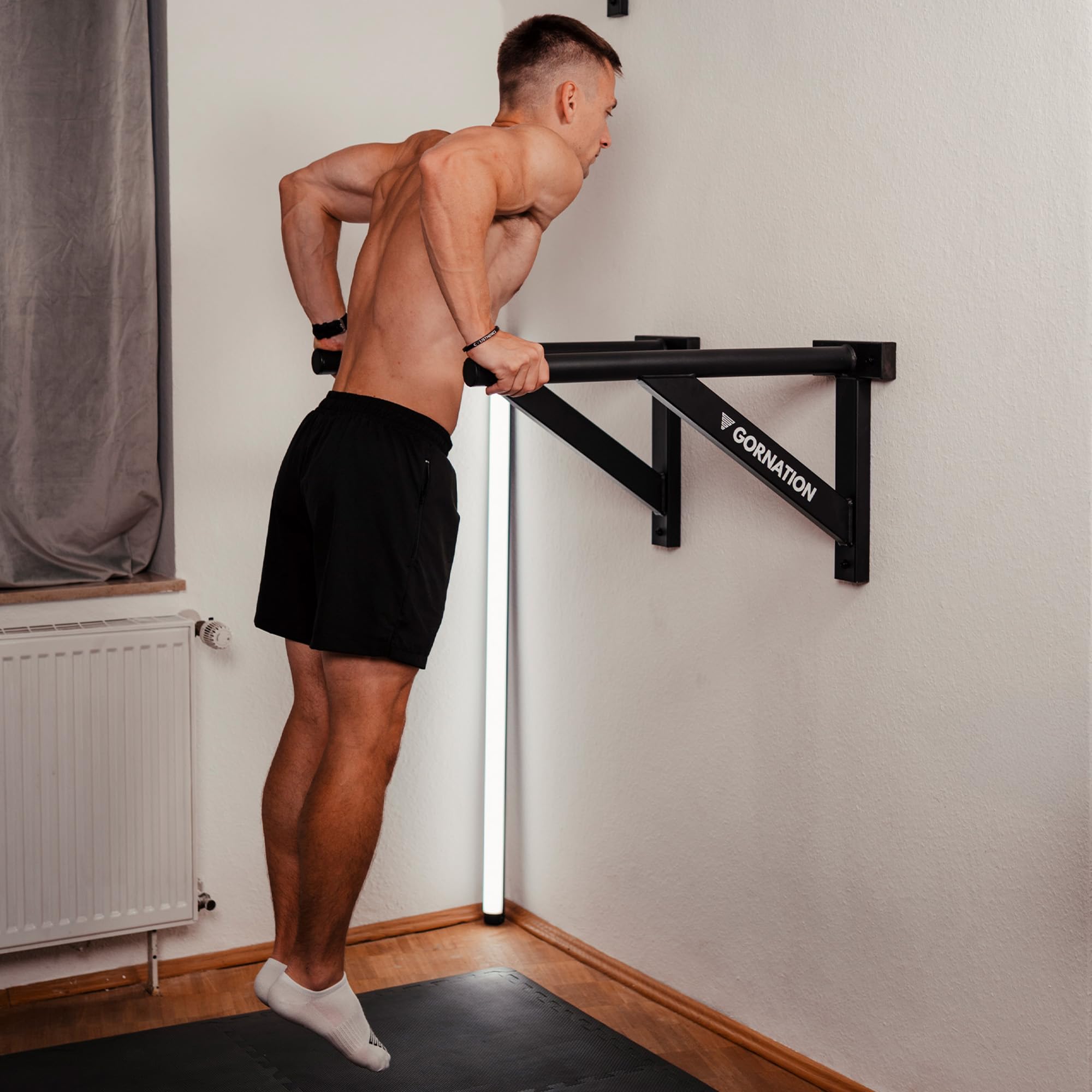 GORNATION Barre Parallele per Dips a Muro, Dip Station a Parete, Ideale per Calisthenics, per Palestra a Casa, Attrezzatura per Allenamento della Forza, Home Gym, Indoor/Outdoor