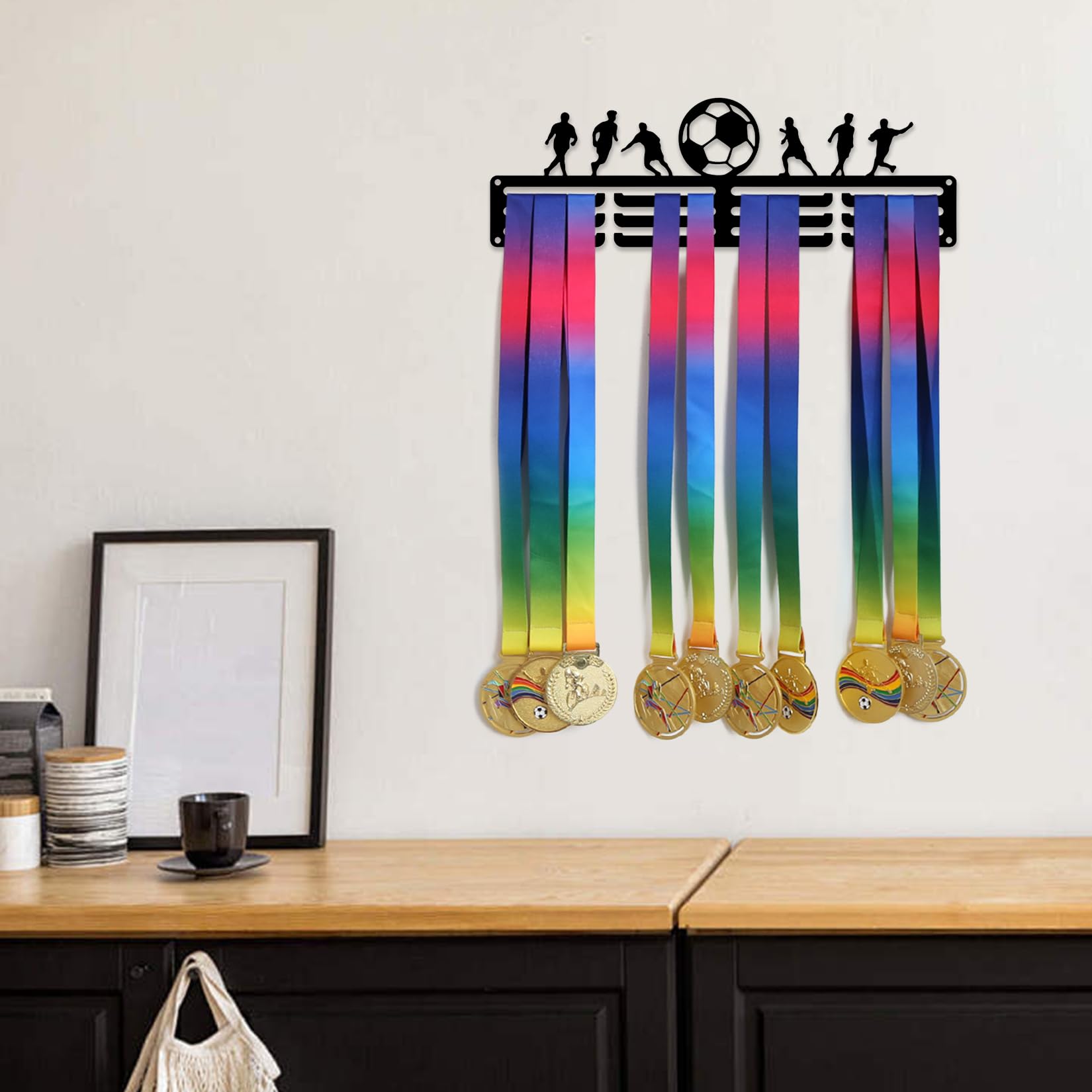 JurciCat Medaillenhalter Medaillen Aufbewahrung Medaillen Aufhänger Metall Aufhängen Fußballmannschaft Kleine Halterung Dekor Auszeichnungen Für Wand Zuhause Abzeichen Rennen (30cm) Küche, Haushalt & Wohnen