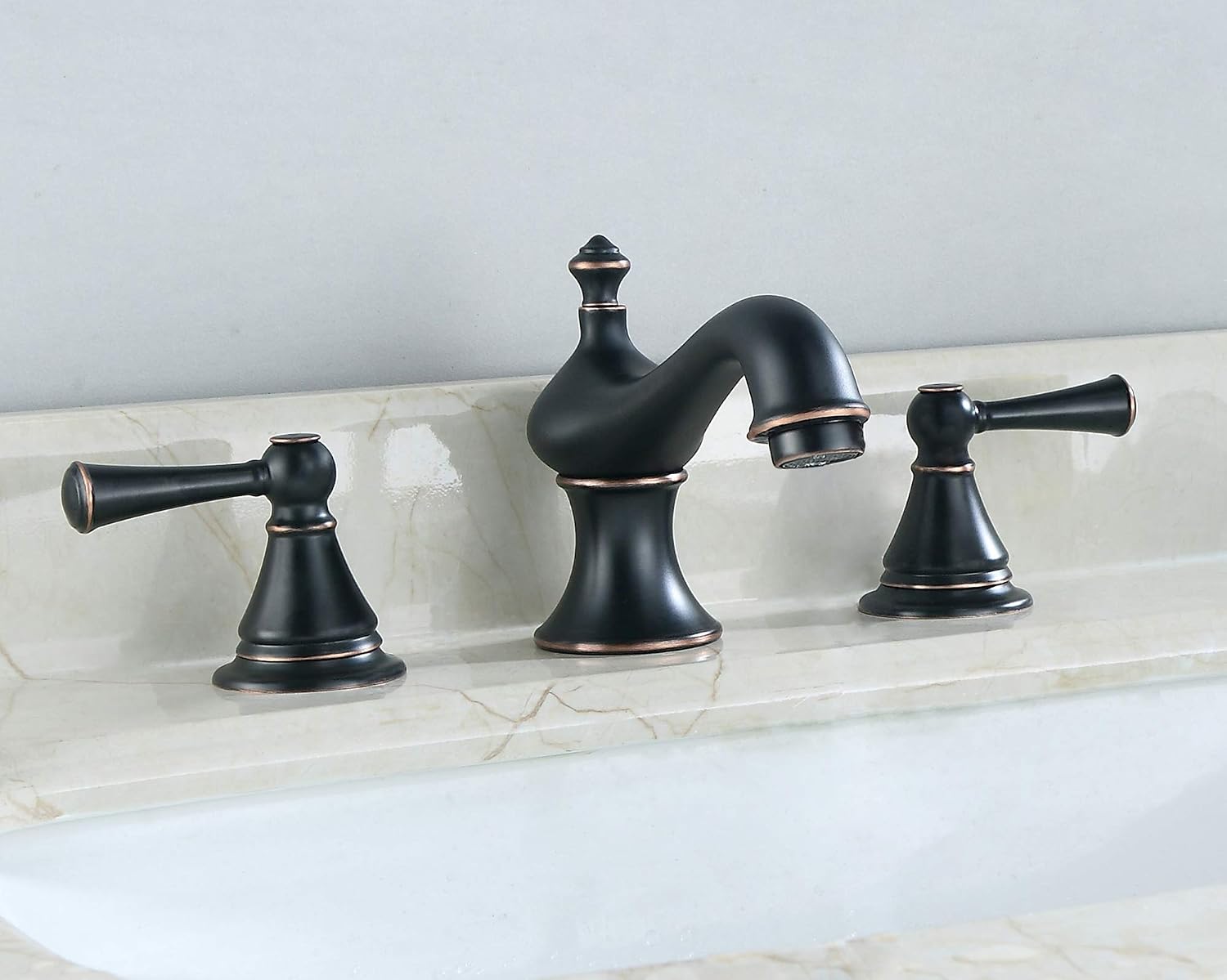 Onе-Dау Sаlе: Uр tо 70% оƒƒ Derengge LF-2093CR-ORB 2 Handle 8 Inch Widespread Bathroom Faucet with Drain Assembly,Oil Rubbed Bronze Finished