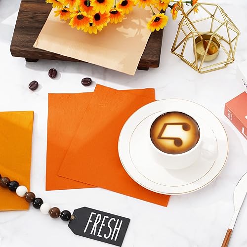 Miniatura 4 de Whaline Paquete de 150 servilletas de color naranja de otoño de 6.5 x 6.5 pulgadas, 3 colores desechables de papel con temática naranja, servilletas