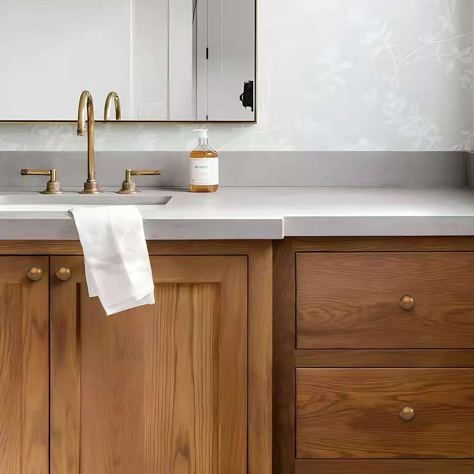 KHTUMEWARE-170028 Round Knob, Antique Brass, 1-1/4 in (32 mm), 2-Pack in Antique Brass — KHTUMEWARE