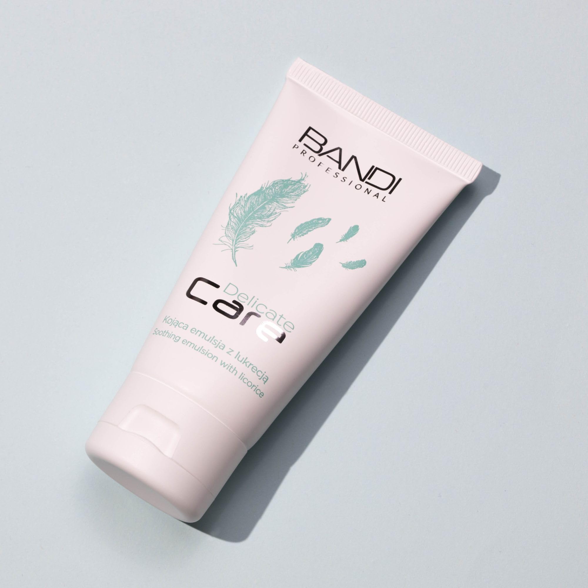 Bandi Ultra-Soothing Hydrating Face Cream for Sensitive Skin Moisturising Face Cream for Dry Skin Gentle Emulsion with Licorice Extract and D-Panthenol 50ml - Image 3