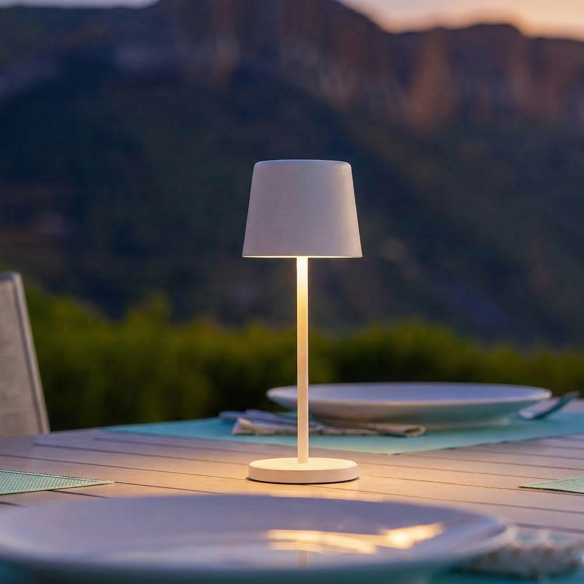 Mini lámpara de mesa táctil inalámbrica de aluminio blanco LED MINI WHITE blanco regulable H22cm